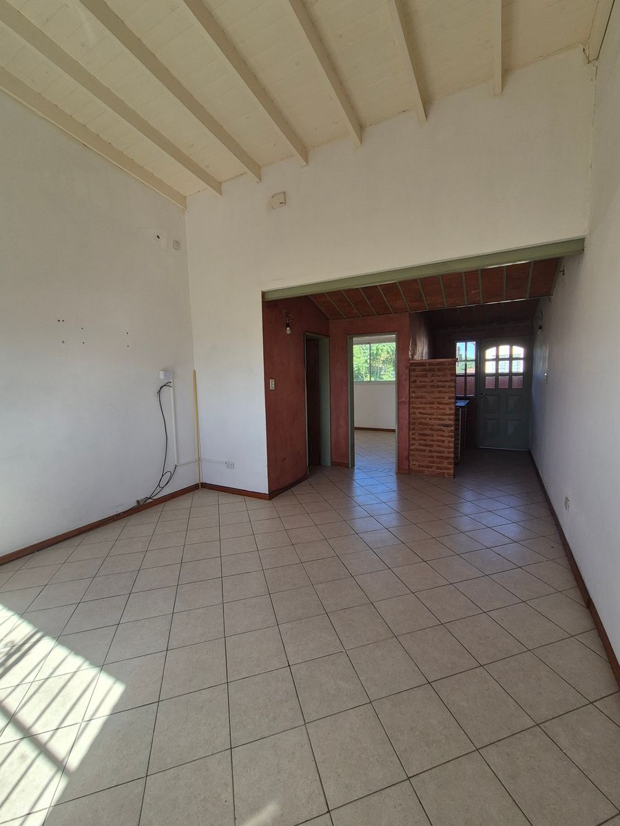 VENTA DEPARTAMENTO DE UN DORMITORIO CON PATIO Ubicado en planta baja, super luminoso, proximo al centro de la ciudad, sin gastos fijos de expensas — foto 6