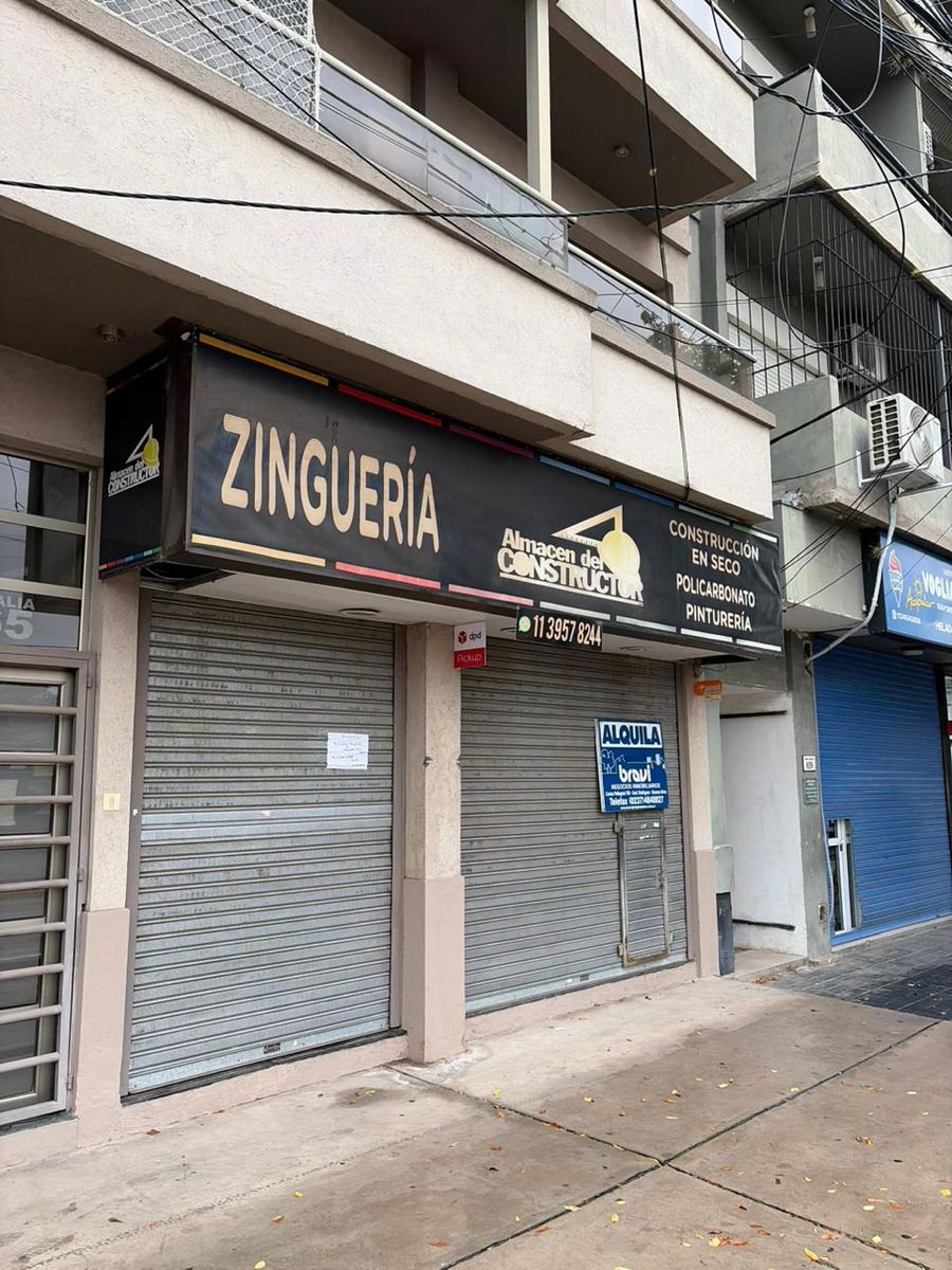 Local Comercial en Av. Italia N° 665 - 5