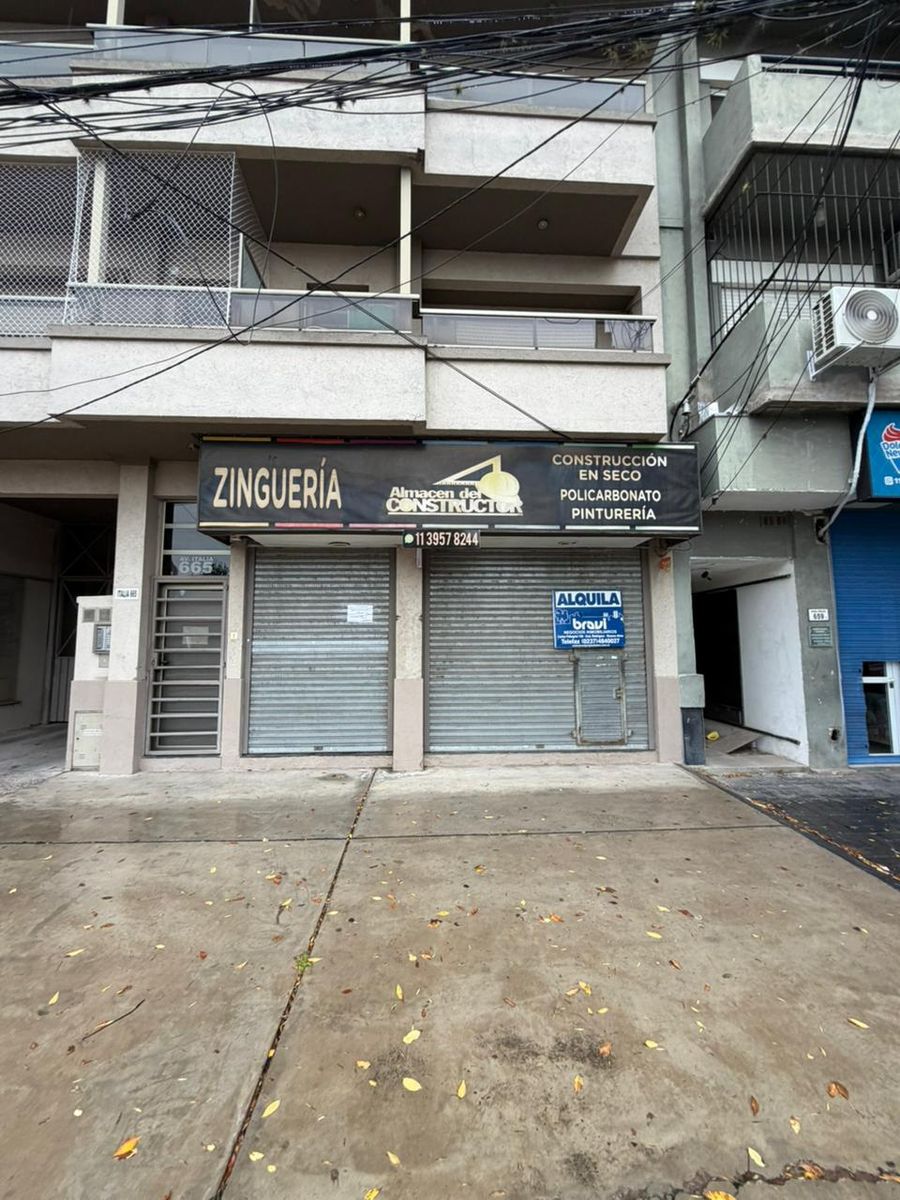 Local Comercial en Av. Italia N° 665 - 6