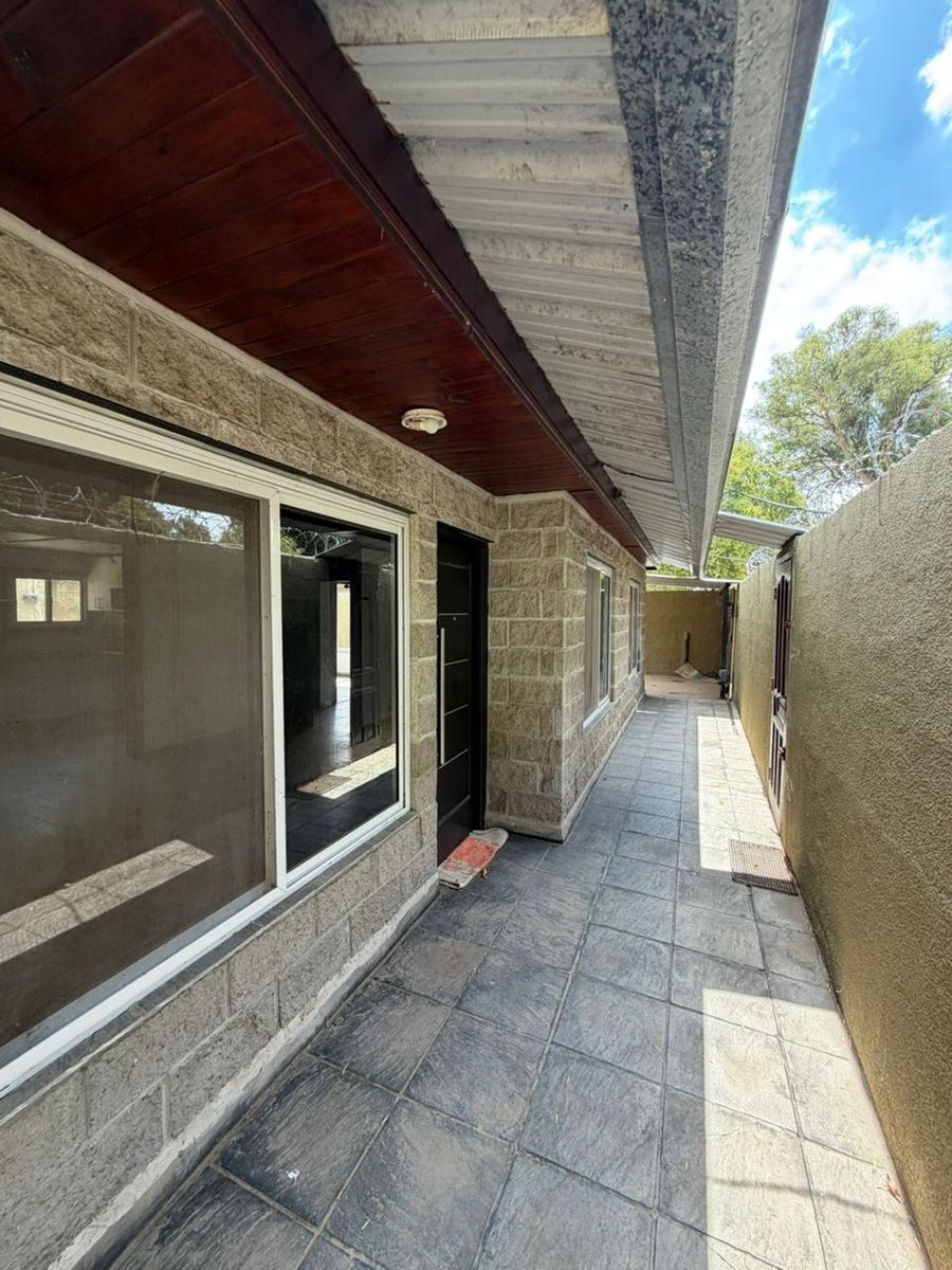Casa en venta en Barrio Granaderos, General Rodriguez - 3