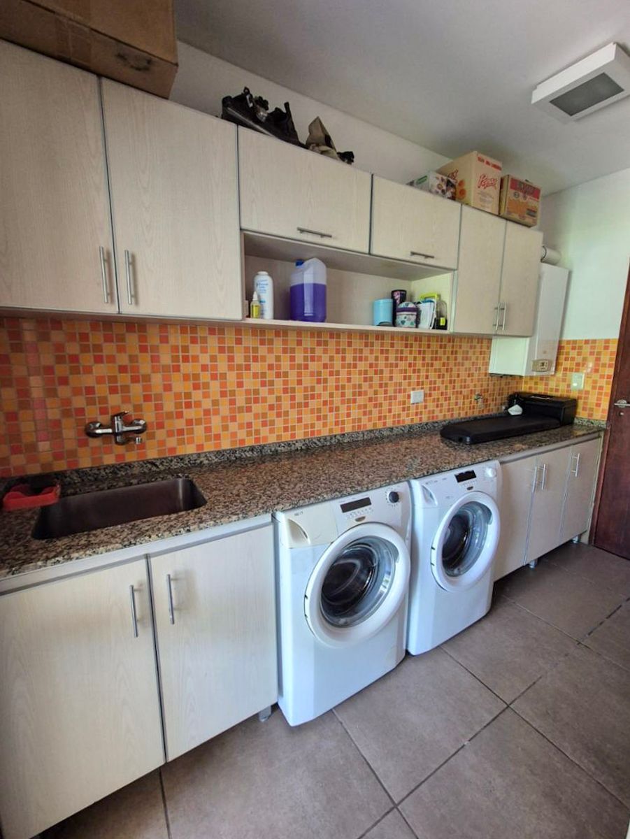 Casa en Av. Eva Peron 466, General Rodríguez - 17