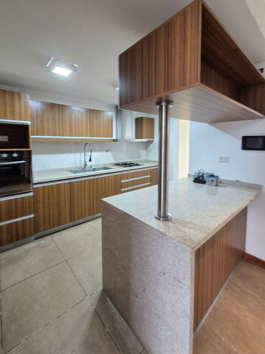 Casa en Av. Eva Peron 466, General Rodríguez - 32