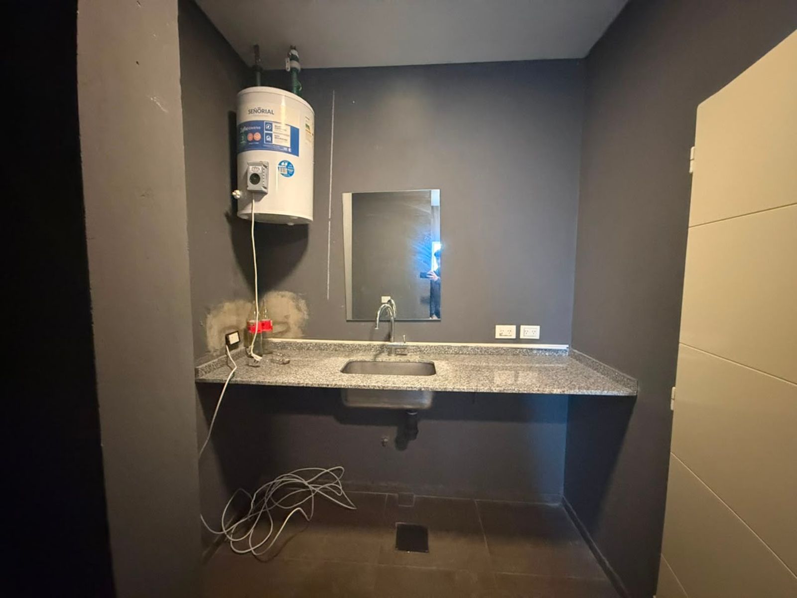 Local Comercial en edificio Spazio, Pedro Whelan 674 - 7