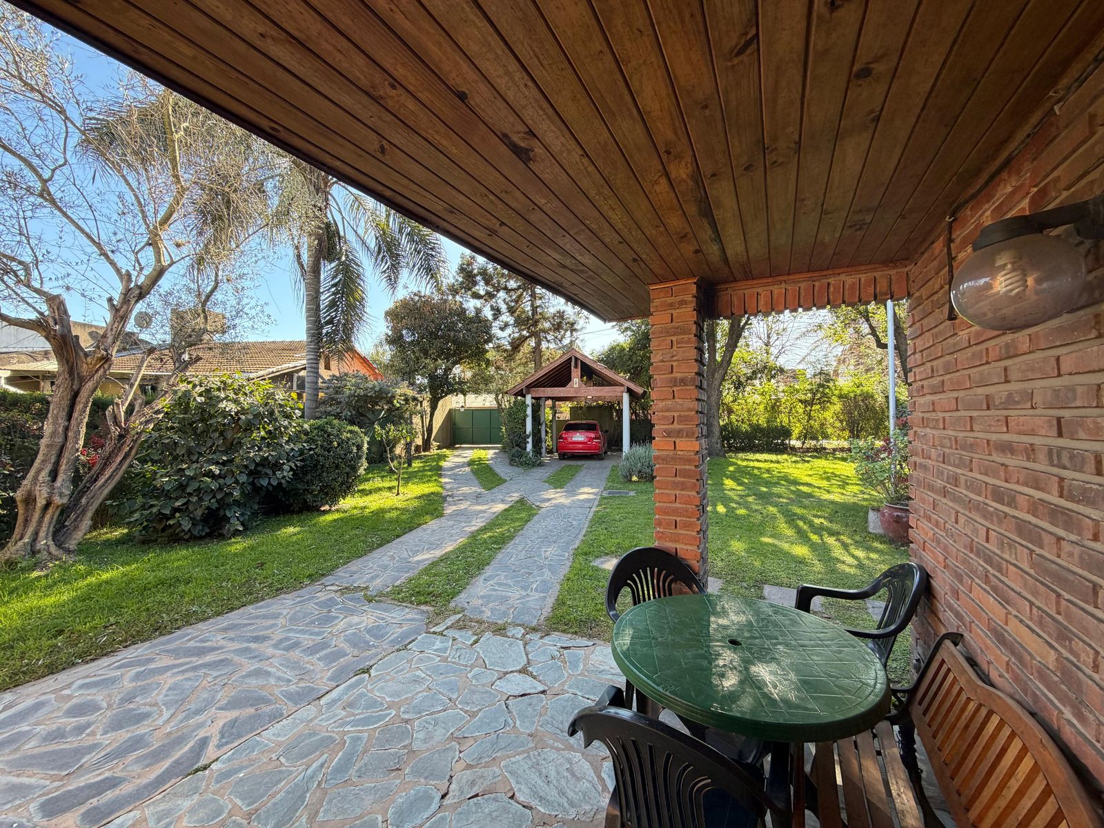 Casa y 2 lotes en esquina Las Casuarinas y Los Alamos, General Rodríguez - 6