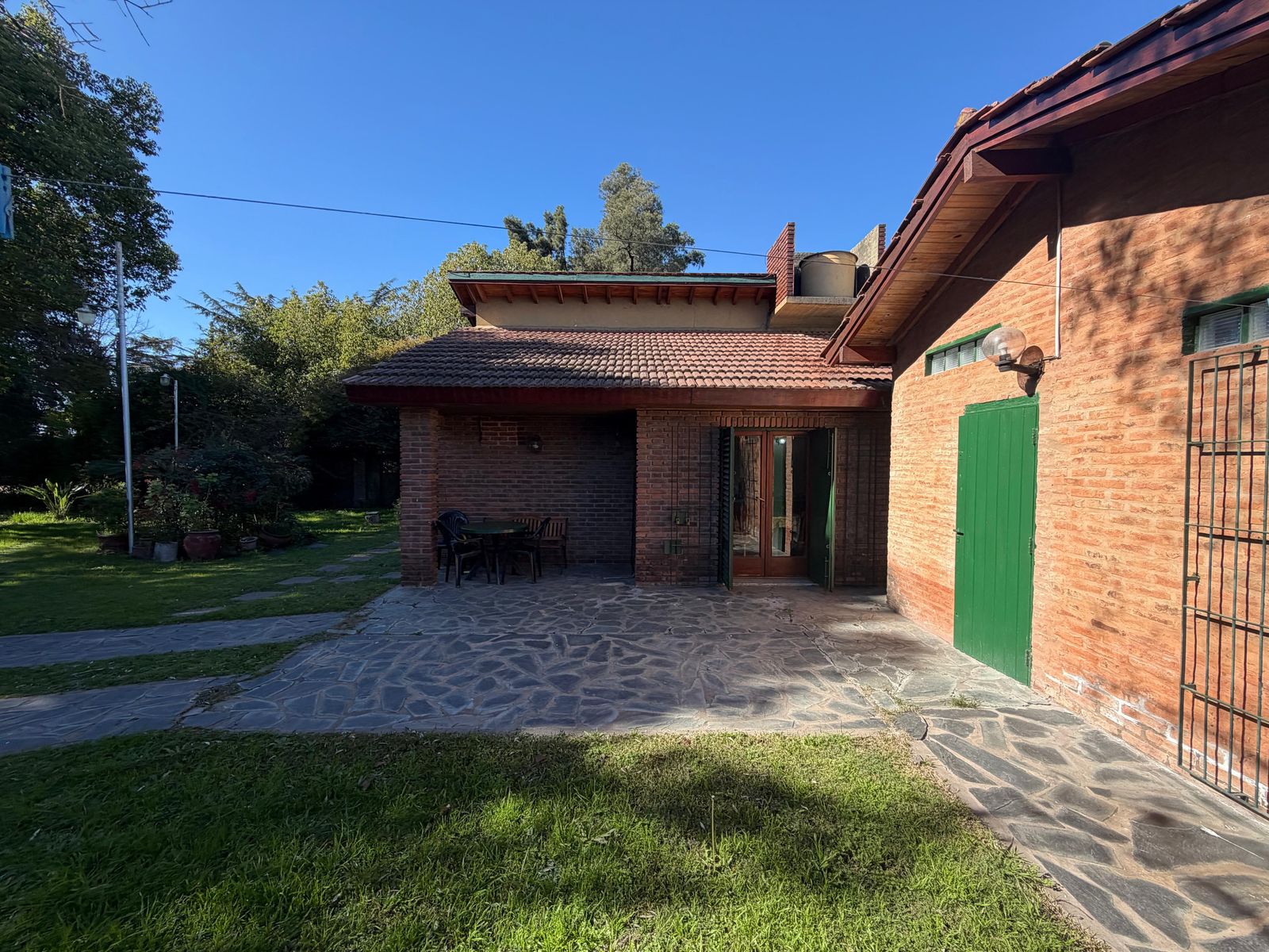 Casa y 2 lotes en esquina Las Casuarinas y Los Alamos, General Rodríguez - 7
