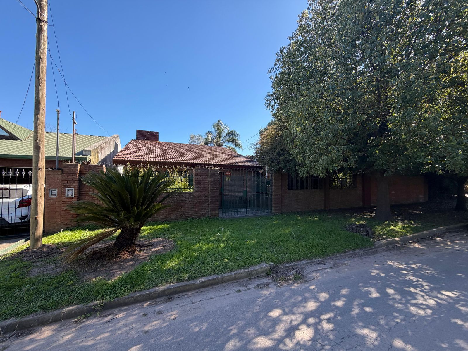 Casa y 2 lotes en esquina Las Casuarinas y Los Alamos, General Rodríguez - 12