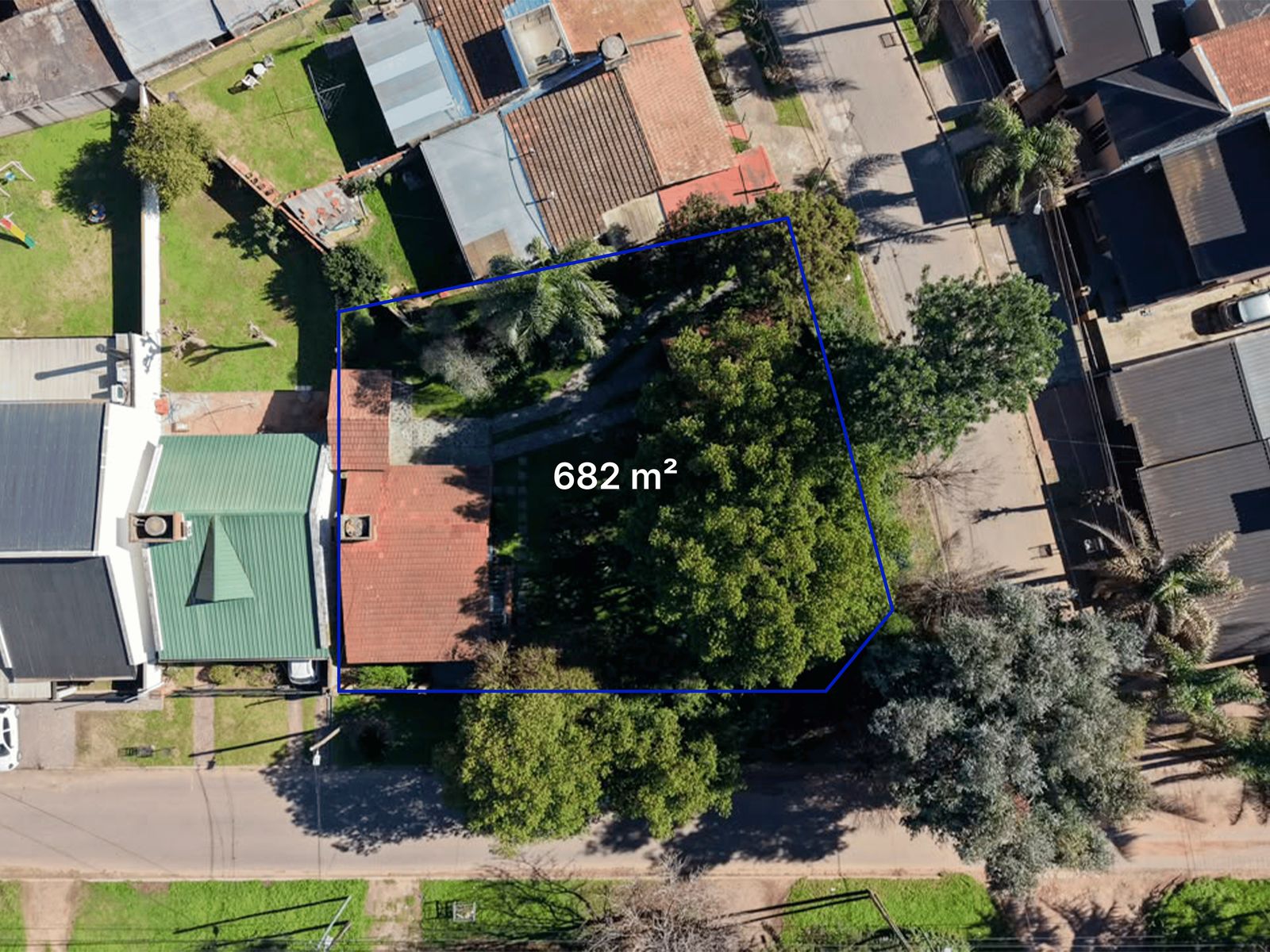 Casa y 2 lotes en esquina Las Casuarinas y Los Alamos, General Rodríguez - 20