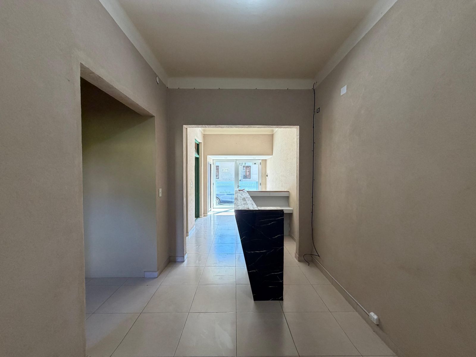 Local Comercial Ideal para estudios / consultorios en Carlos Pellegrini 1045, General Rodríguez - 2