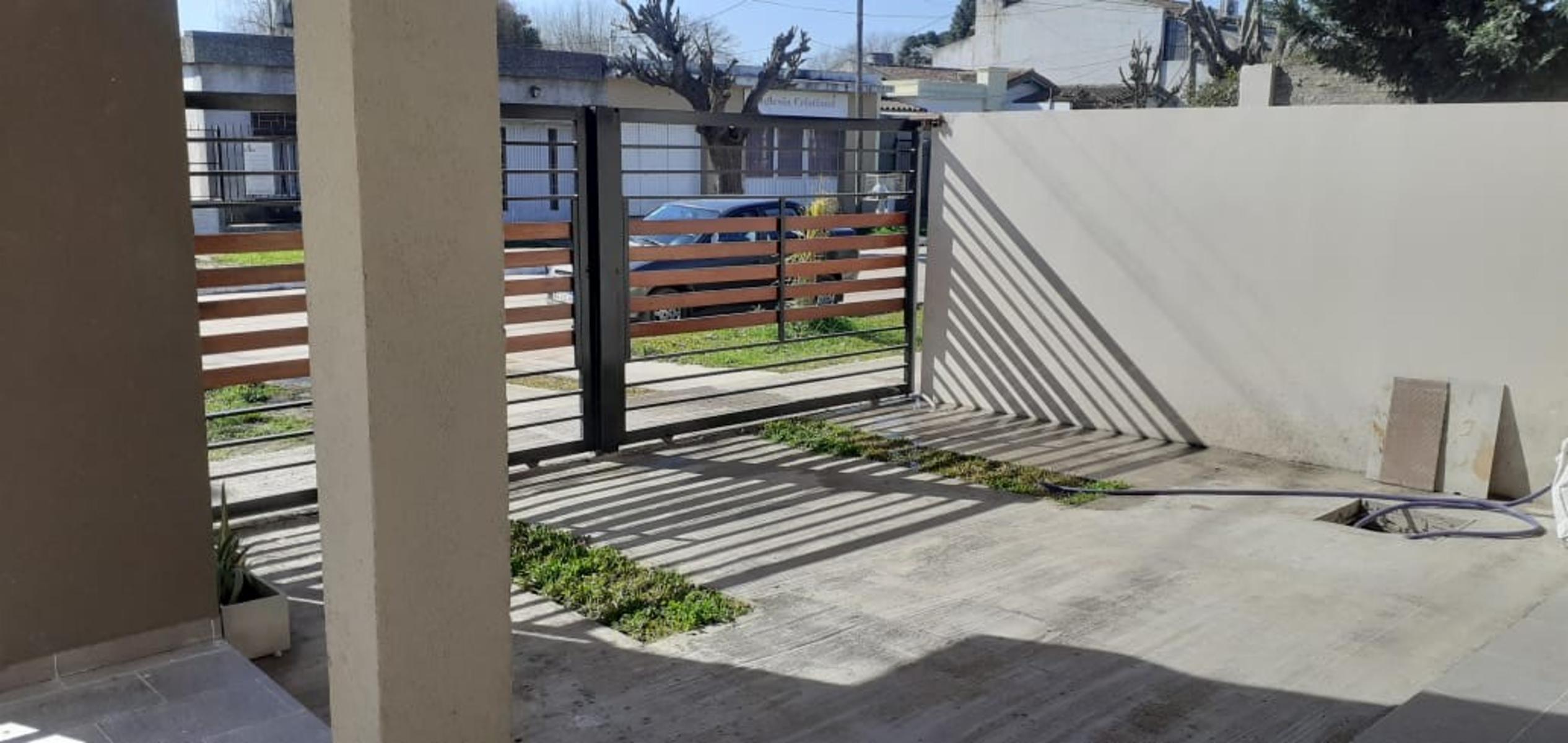 DUPLEX A ESTRENAR 3 AMBIENTES CON COCHERA