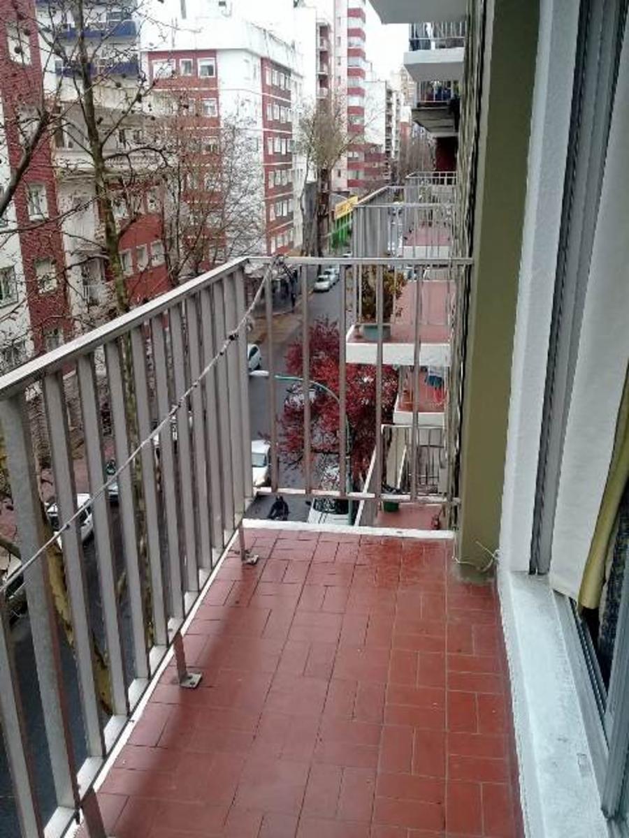 OPORTUNIDAD. DEPARTAMENTO DE UN AMBIENTE A LA CALLE CON BALCÓN SALIENTE. EXCELENTE — foto 7