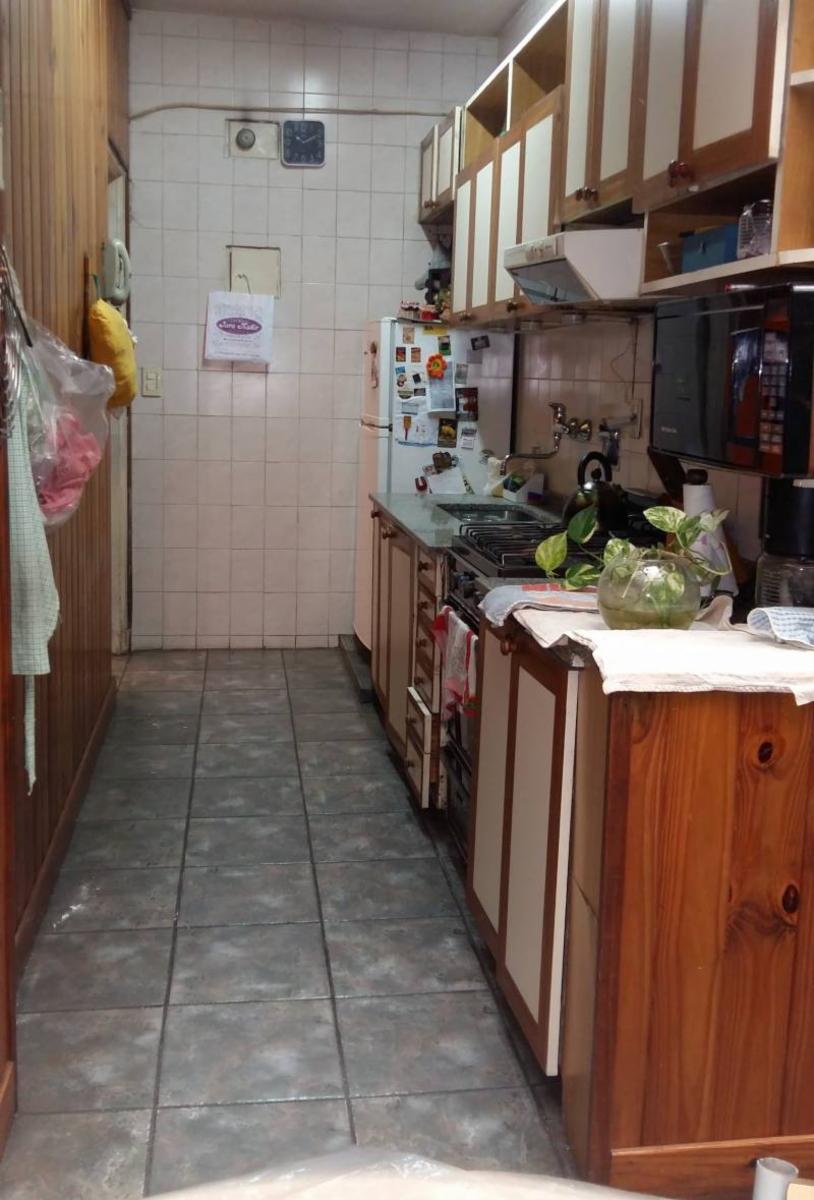DEPARTAMENTO EN VENTA EN FLORES 4 AMBIENTES MUY AMPLIOS METROS DEL SUBTE — foto 12