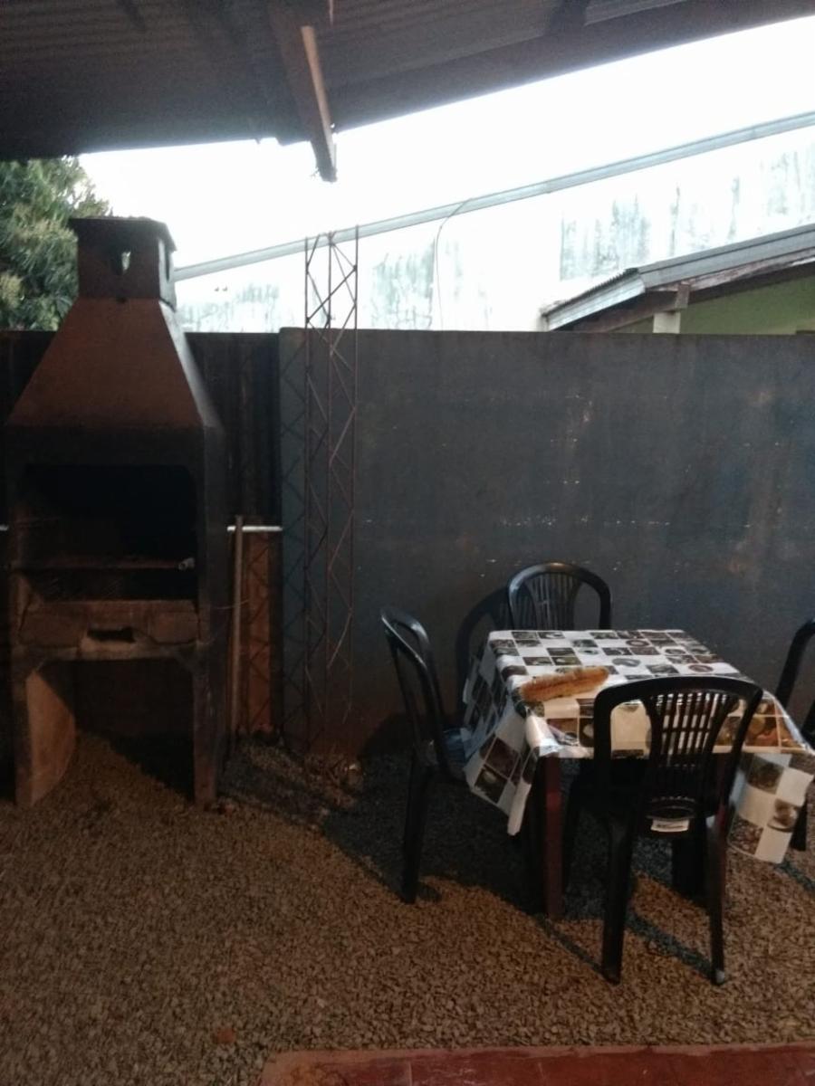 Propiedad con casa y cabañas - 15