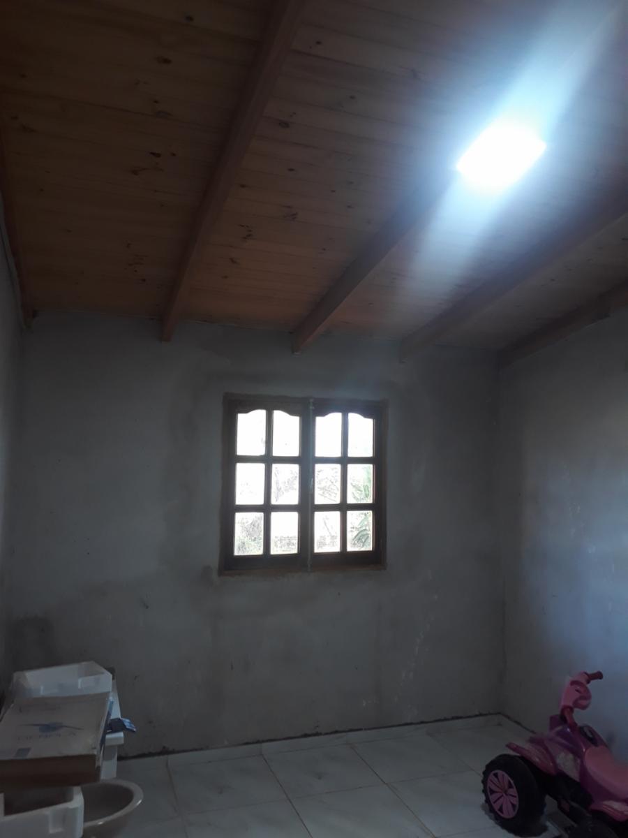 Casa con ampliación en barrio Las Leñas - 9