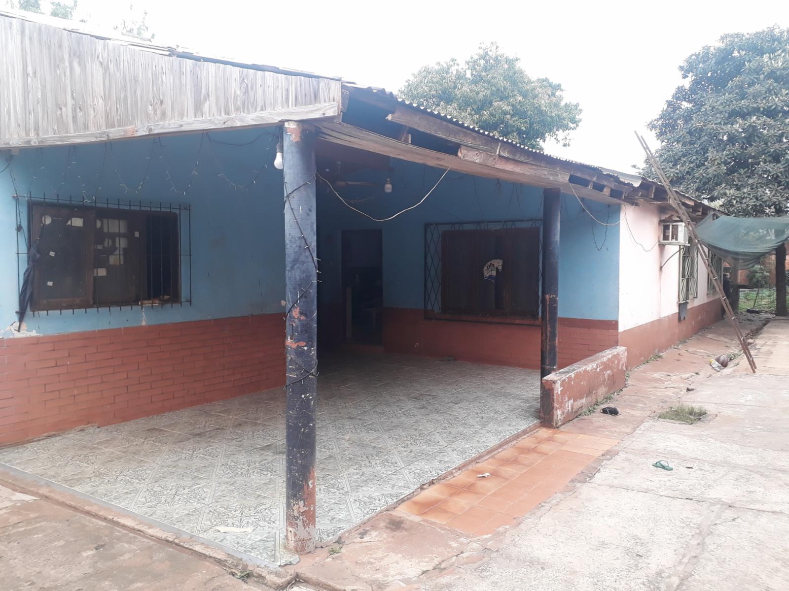 Propiedad con casa, Centro de Puerto Iguazú - 2