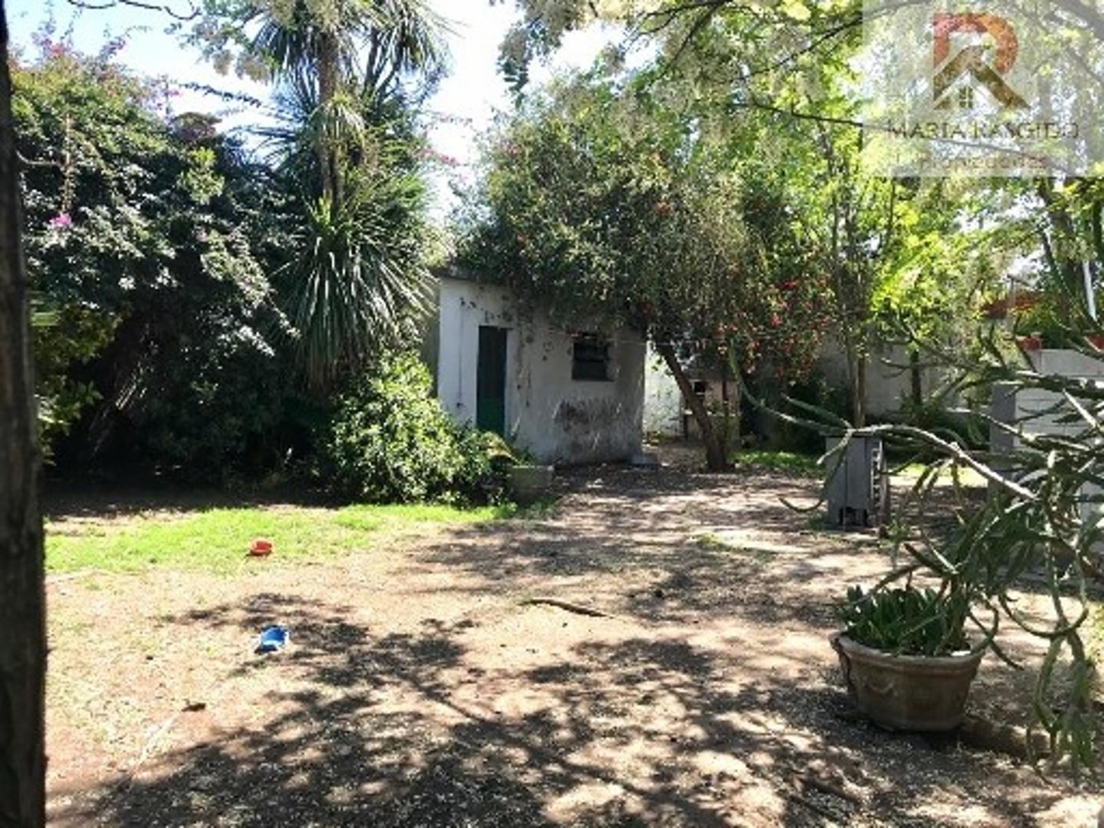 Casa ubicada en excelente zona de Castelar Norte en Parque Costa con 4 habitaciones y 2 baños — foto 5