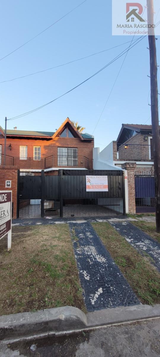 Dúplex a la venta en Ituzaingó. 3 ambientes. Acceso inmediato a la Autopista del Oeste. 2 dormitorios y 2 baños. Cochera descubierta. Antigüedad 2 años — foto 4