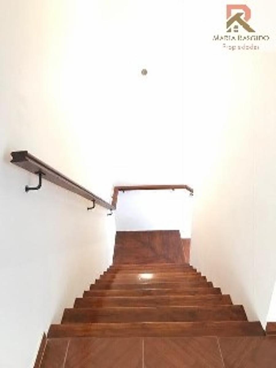 Dúplex a la venta en Ituzaingó. 3 ambientes. Acceso inmediato a la Autopista del Oeste. 2 dormitorios y 2 baños. Cochera descubierta. Antigüedad 2 años — foto 10