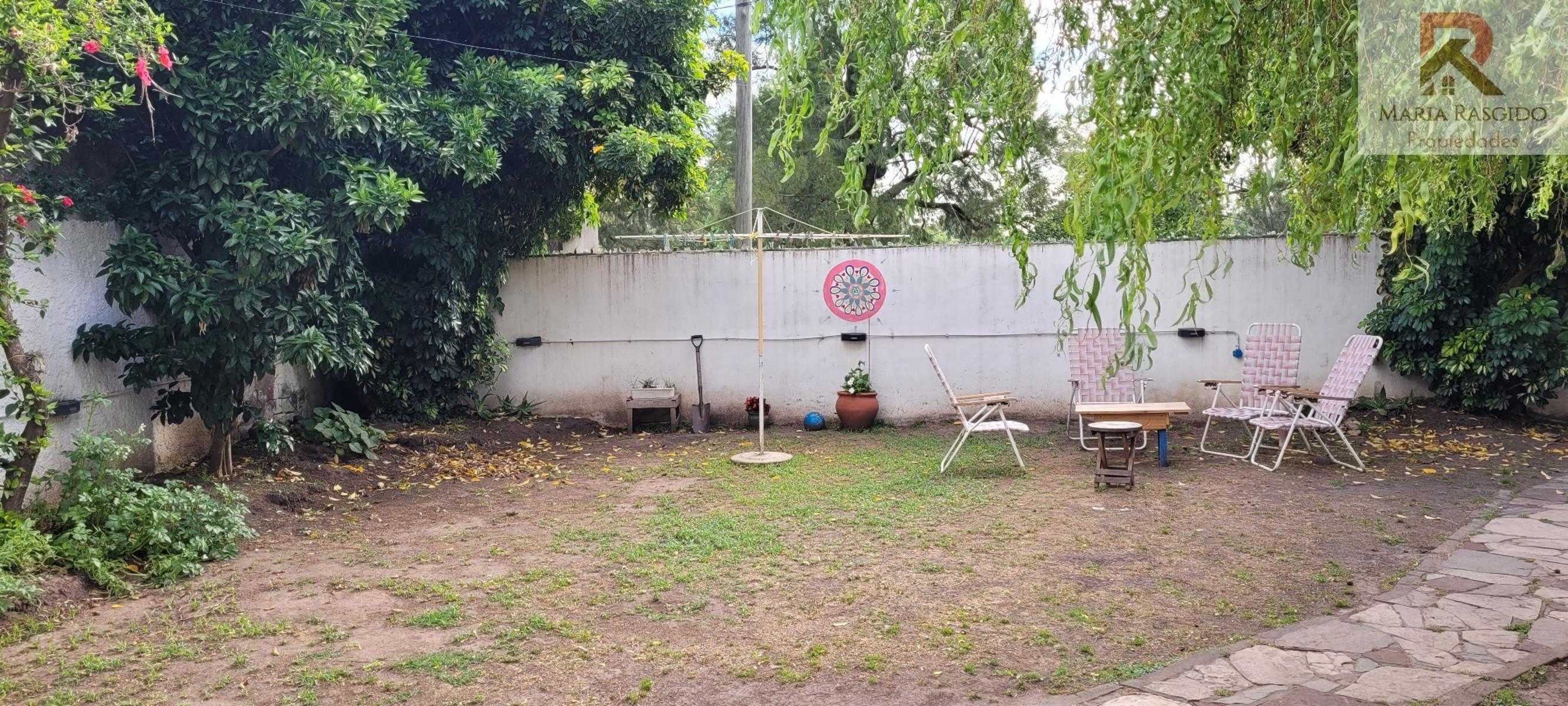 CASA CON PARQUE EXCELENTE UBICACION GOLF ITUZAINGO 3 AMBIENTES — foto 10
