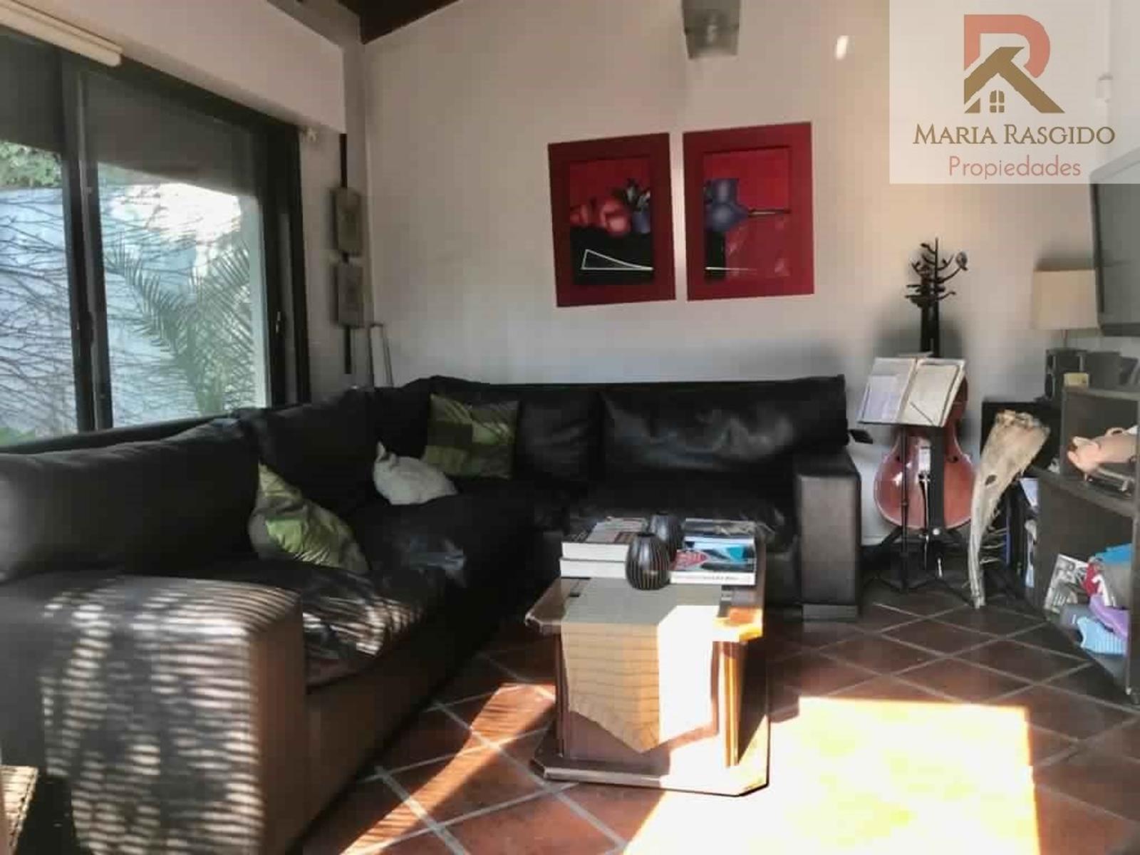 Venta Hermoso Chalet PH en Castelar moderno y parque Excelente Zona Parque Costa Santa Rosa — foto 2