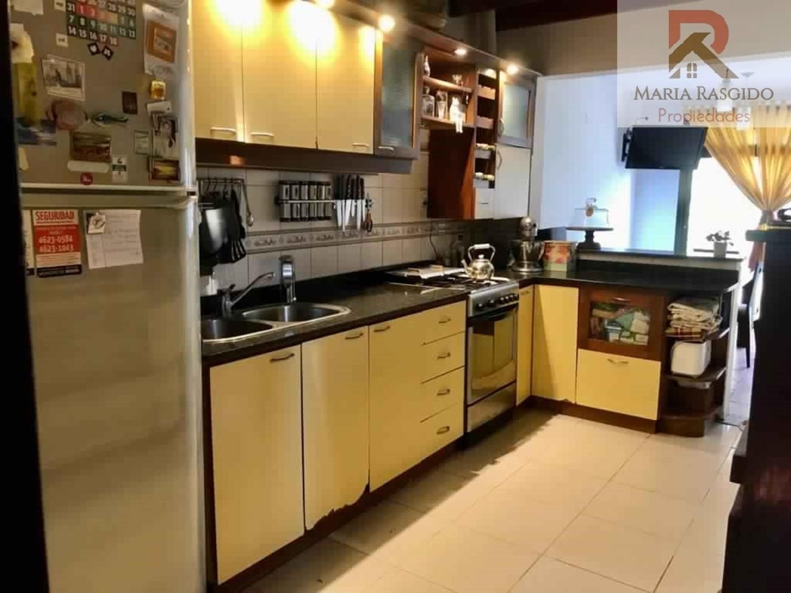 Venta Hermoso Chalet PH en Castelar moderno y parque Excelente Zona Parque Costa Santa Rosa — foto 4