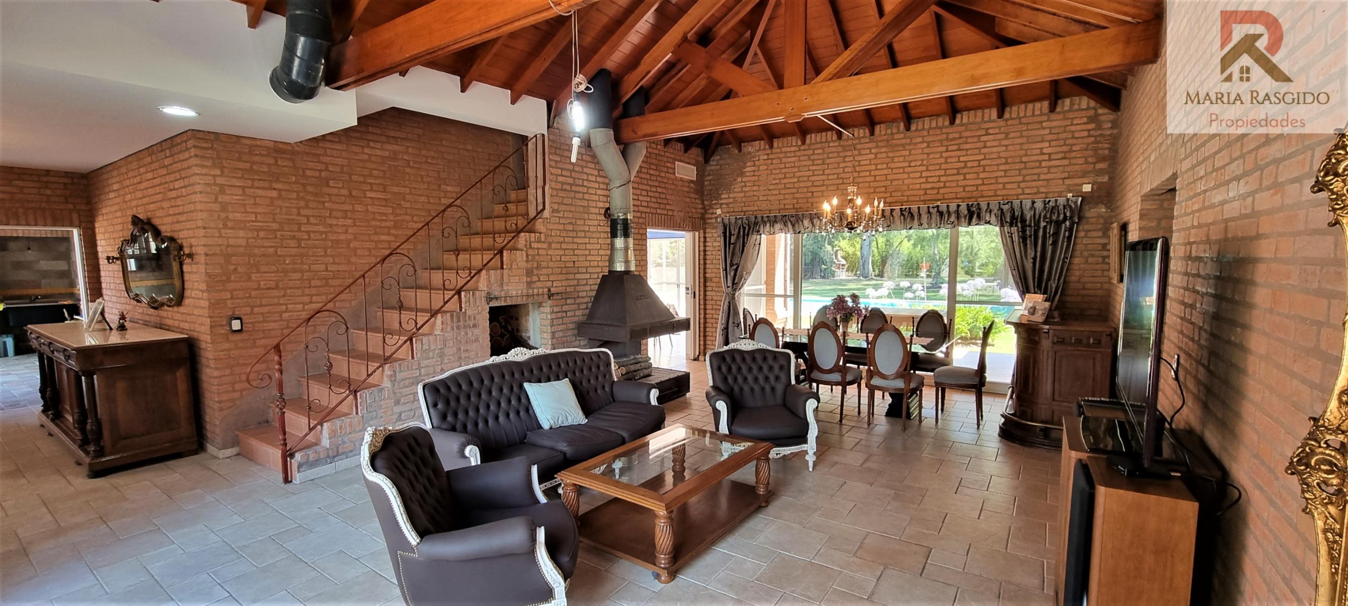 Importante propiedad en el Country San Diego en Moreno. Casa con importante parque y piscina climatizada — foto 4
