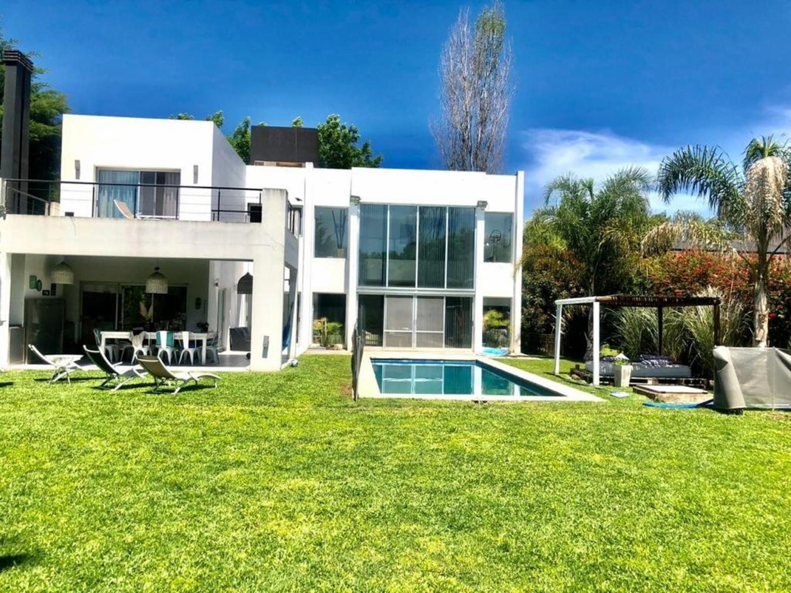 Alquiler Anual de casa 4 amb en Country San Patricio Moreno con Pileta . 1000 m2 Parque - 3