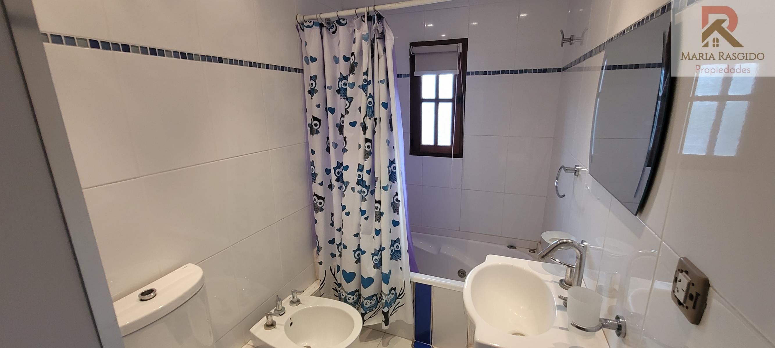 Alquiler Anual Casa con pileta Country Banco Provincia Francisco Álvarez Moreno 4 ambientes - 32