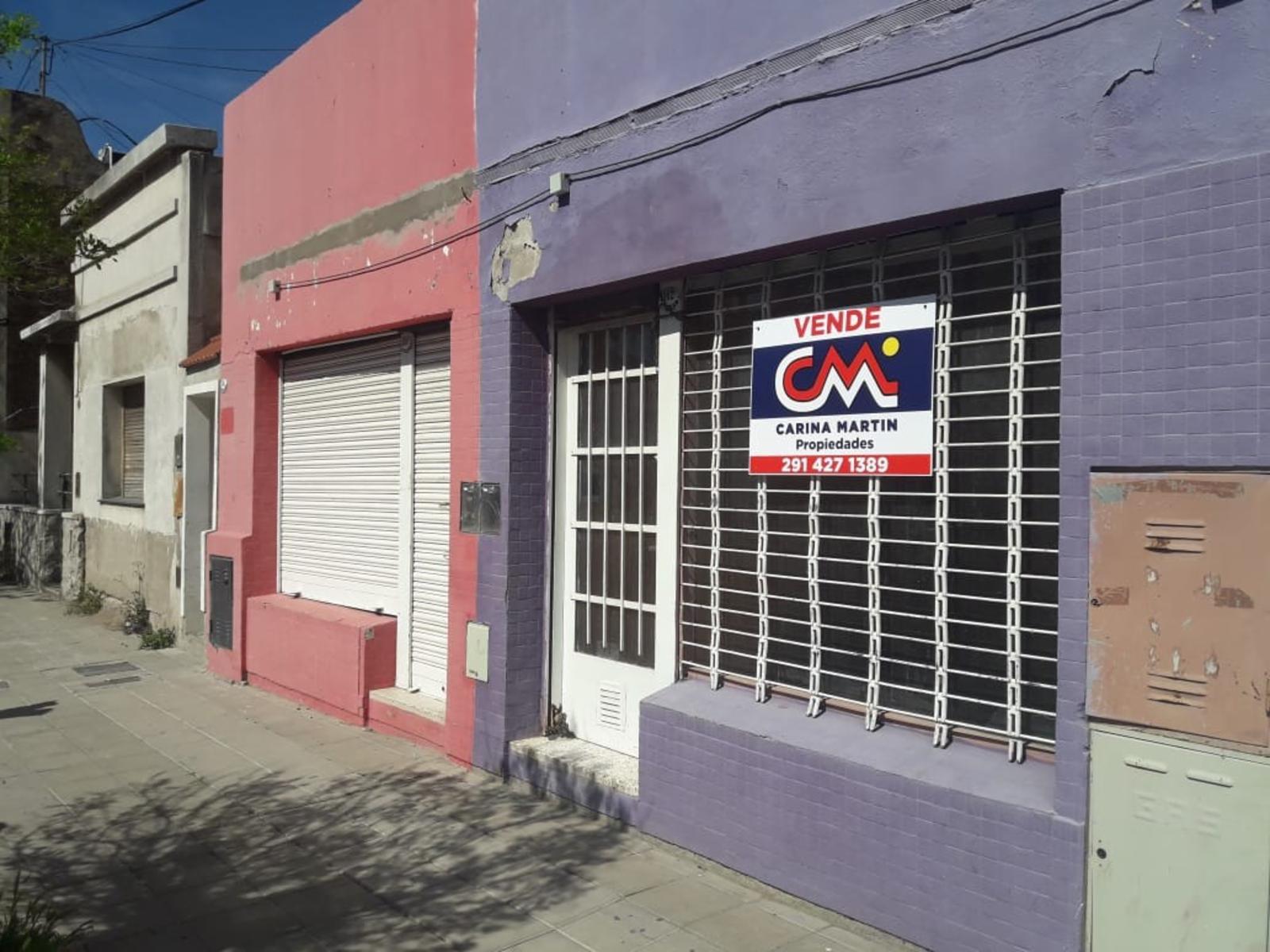 2 Locales con casa* a Reciclar a metros de Avenida Colón