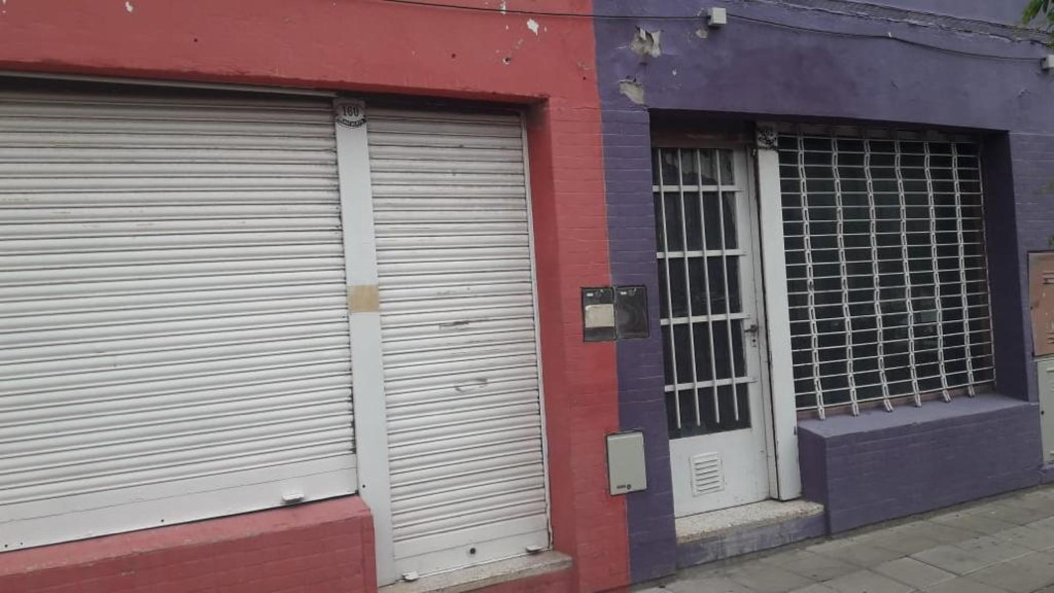 2 Locales con casa* a Reciclar a metros de Avenida Colón — foto 2