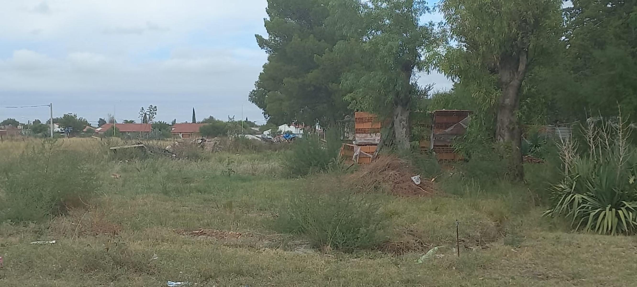 ATENCION EMPRESAS Se venden 2 LOTES juntos o separados - En una de las arterias de ingreso principales a la ciudad - Asfalto y TODOS los servicios — foto 4