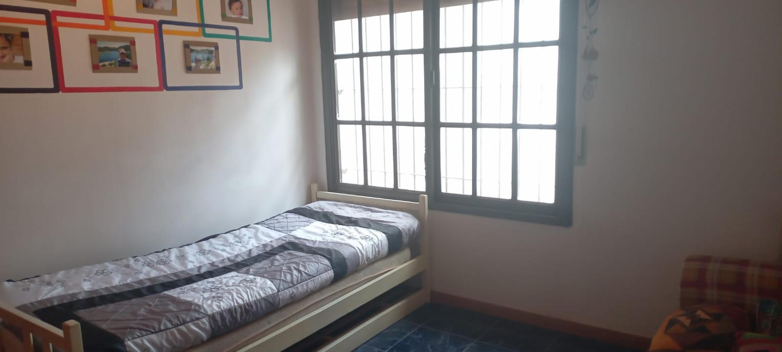 OPORTUNIDAD - VENTA casa 3 dormitorios con patio, pileta + LOCAL + Garaje doble - Doble terraza — foto 12