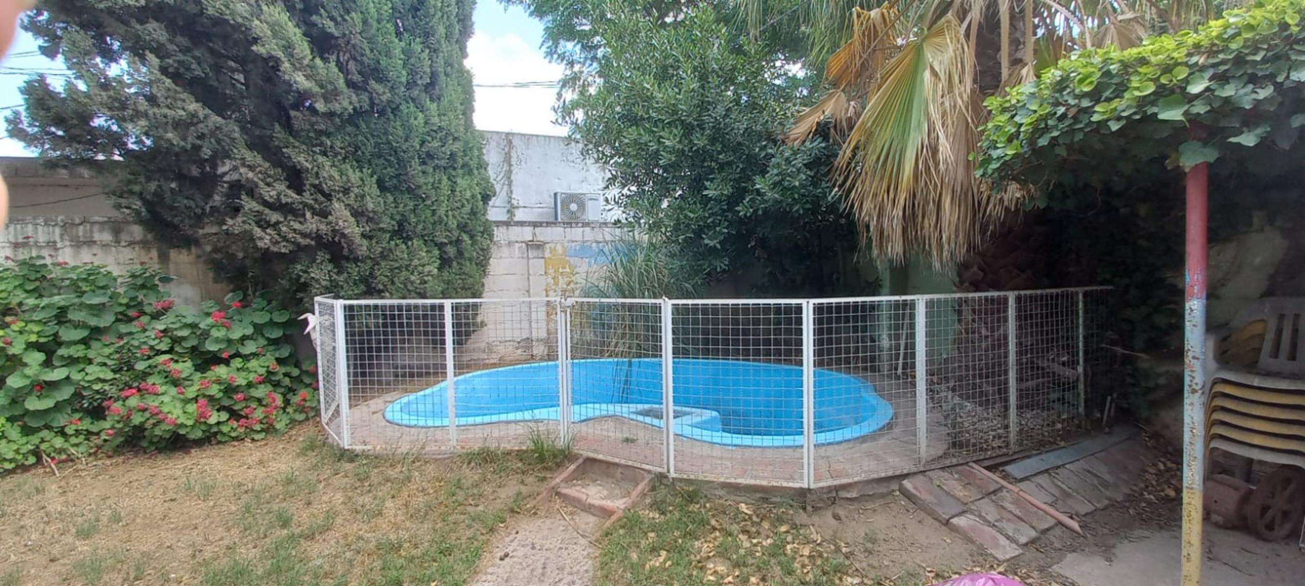 OPORTUNIDAD - VENTA casa 3 dormitorios con patio, pileta + LOCAL + Garaje doble - Doble terraza — foto 15