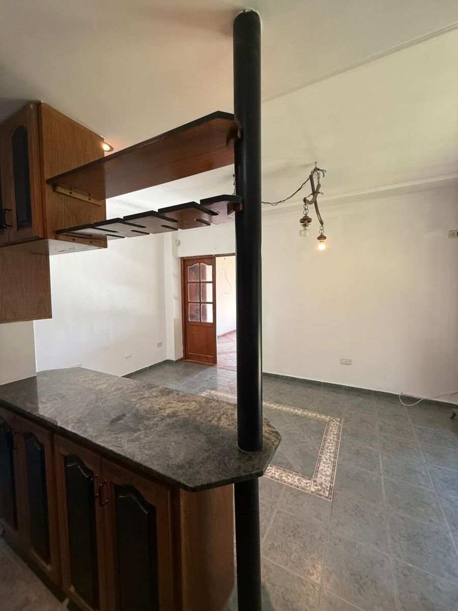 Venta de moderna, funcional y luminosa casa ubicada en Barrio Los Chañares — foto 10