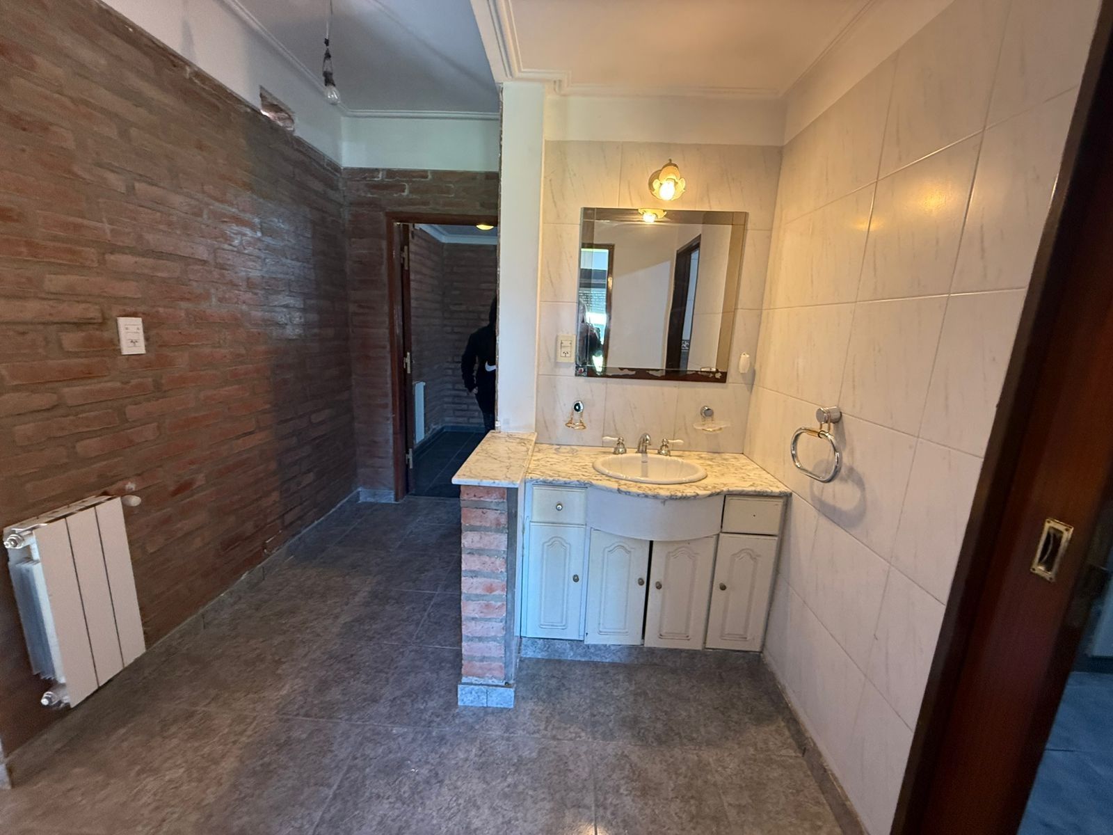 Venta de moderna, funcional y luminosa casa ubicada en Barrio Los Chañares — foto 11