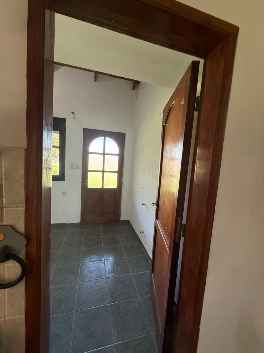 Venta de moderna, funcional y luminosa casa ubicada en Barrio Los Chañares — foto 14