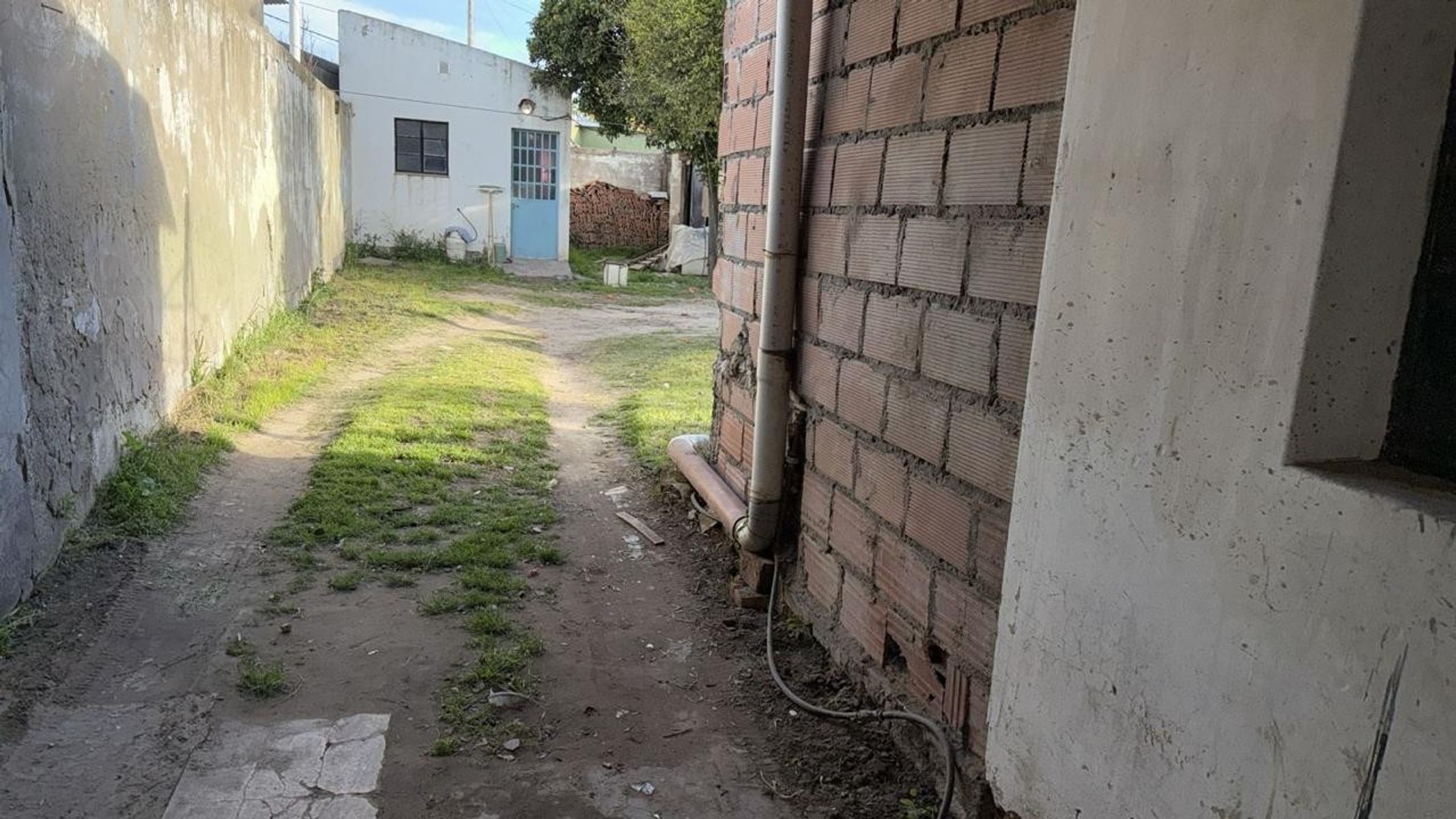 VENTA DE CASA PARCIALMENTE A RECICLAR EN BAHÍA BLANCA, ZONA APTA INDUSTRIA — foto 5