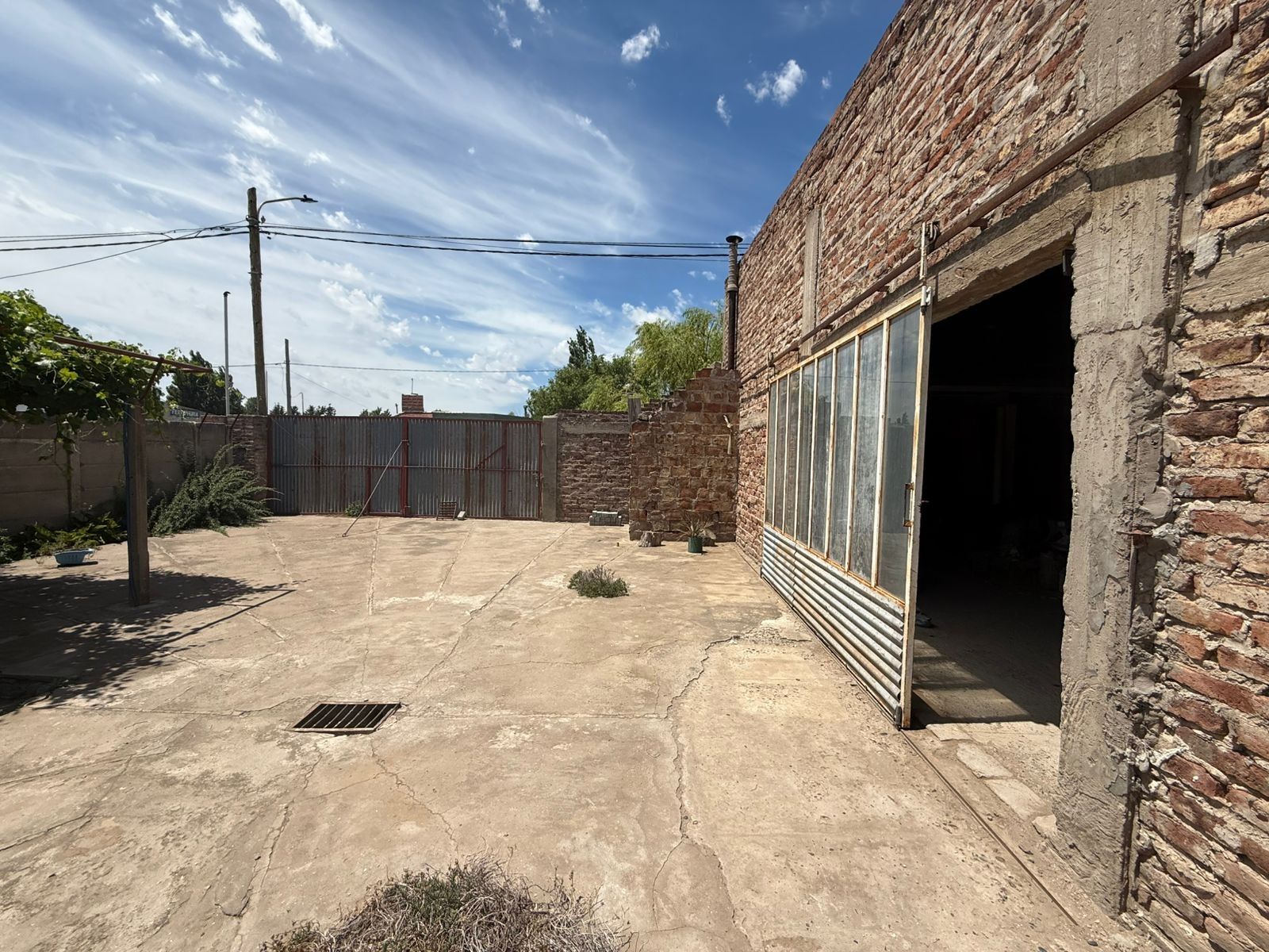 VENTA DE GALPOM + DOS UNIDADES DE VIVIENDA EN RUTA N229, BAHIA BLANCA - 4