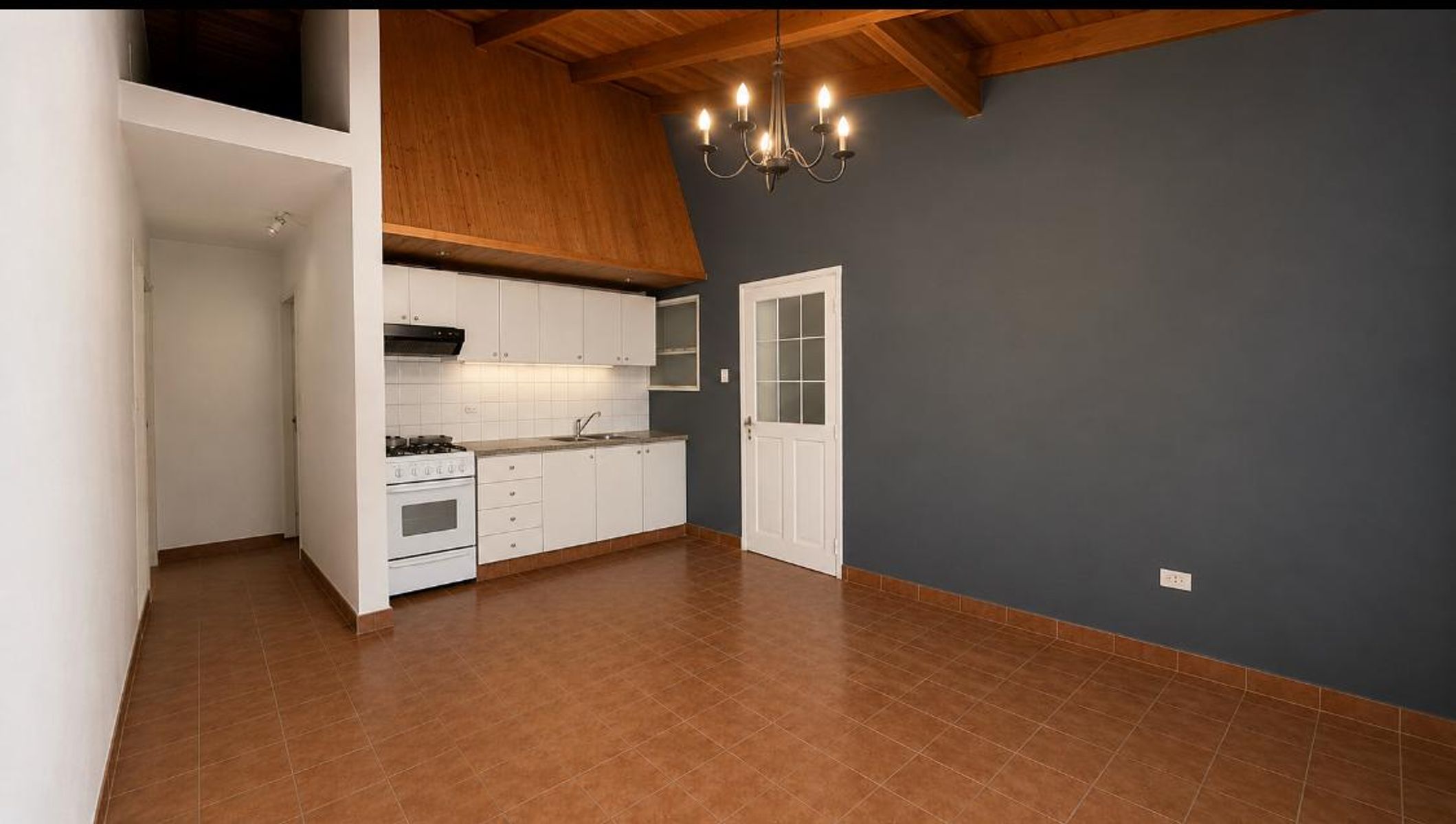 VENTA DE CASA CON 2 DORMITORIOS + GRAN SALON EN MAYOR BURATOVICH, PARTIDO DE VILLARINO, PROVINCIA DE BUENOS AIRES - 4