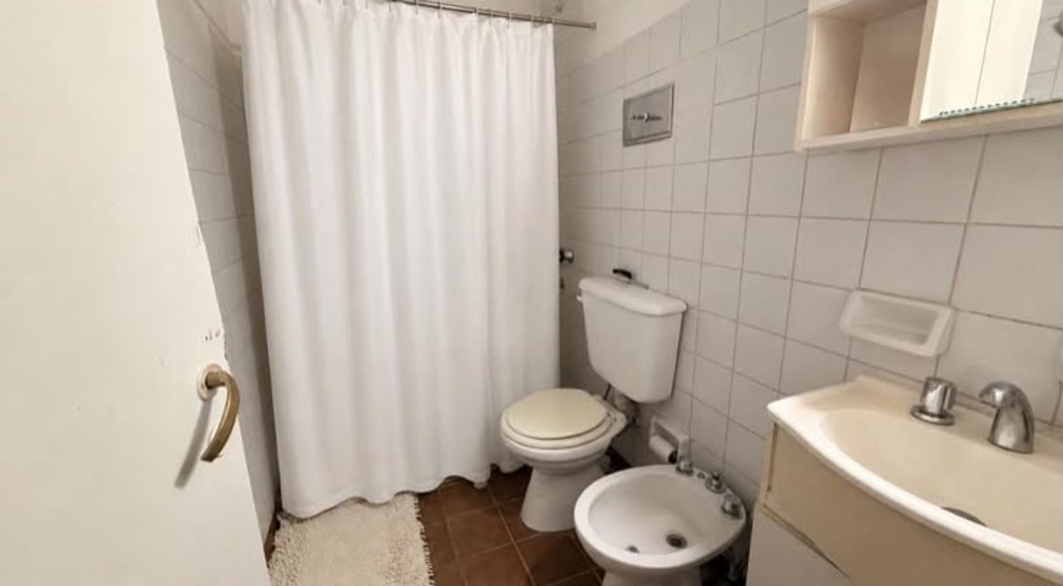 VENTA DE CASA CON 2 DORMITORIOS + GRAN SALON EN MAYOR BURATOVICH, PARTIDO DE VILLARINO, PROVINCIA DE BUENOS AIRES - 8