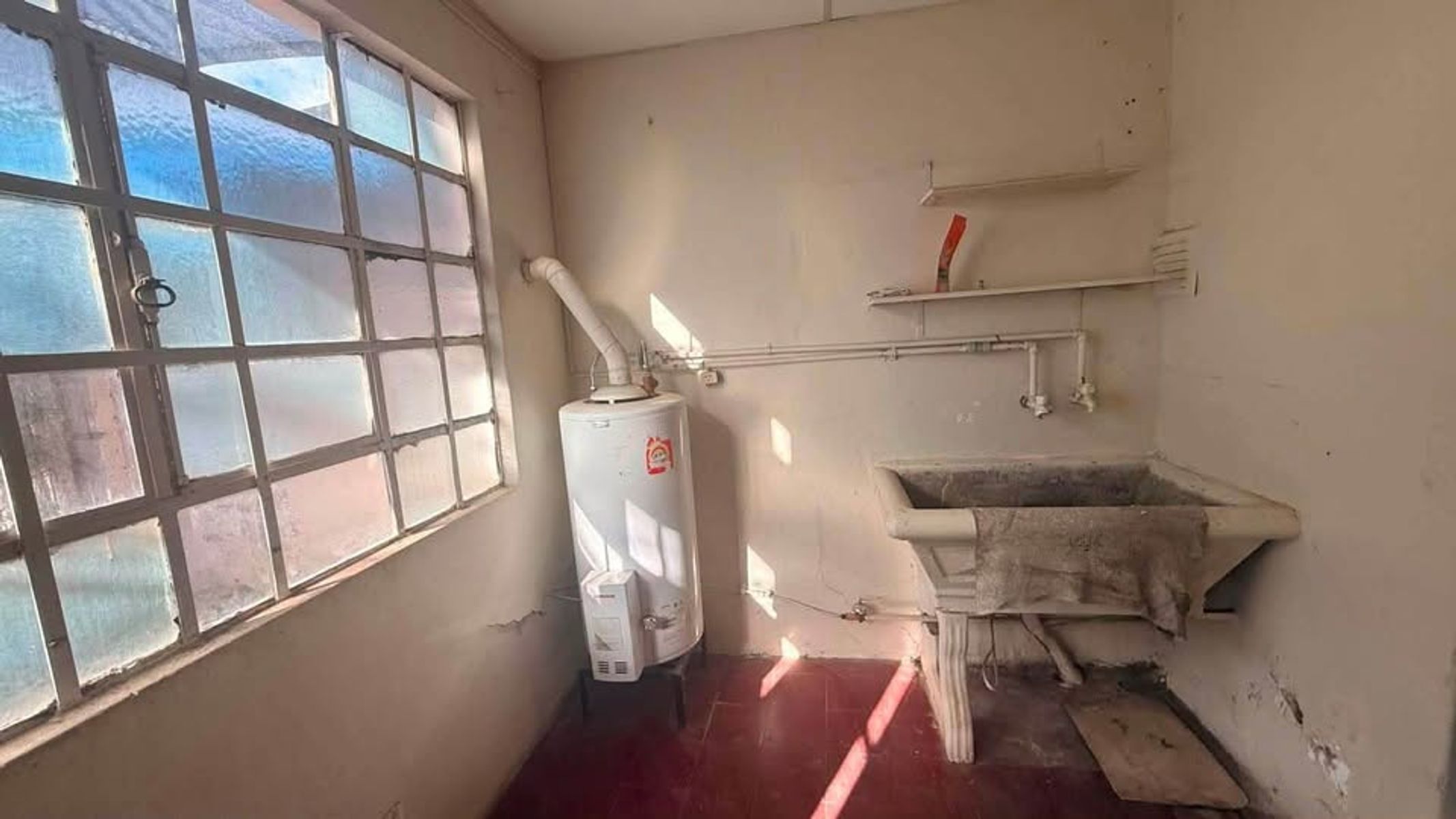 VENTA DE CASA A RECICLAR, TENIENTE FARIAS 124, BARRIO COLÓN, BAHIA BLANCA - 7