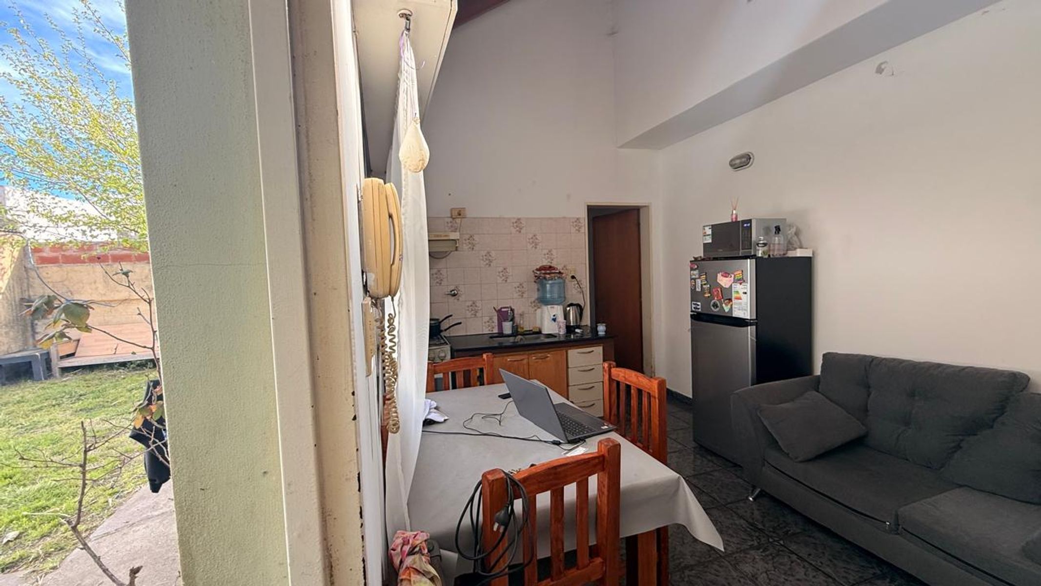 VENTA DE CASA CON GRAN PATIO VERDE + DEPARTAMENTO1 DORMITORIO, C. MALLEA N°900, BAHÍA BLANCA - 13