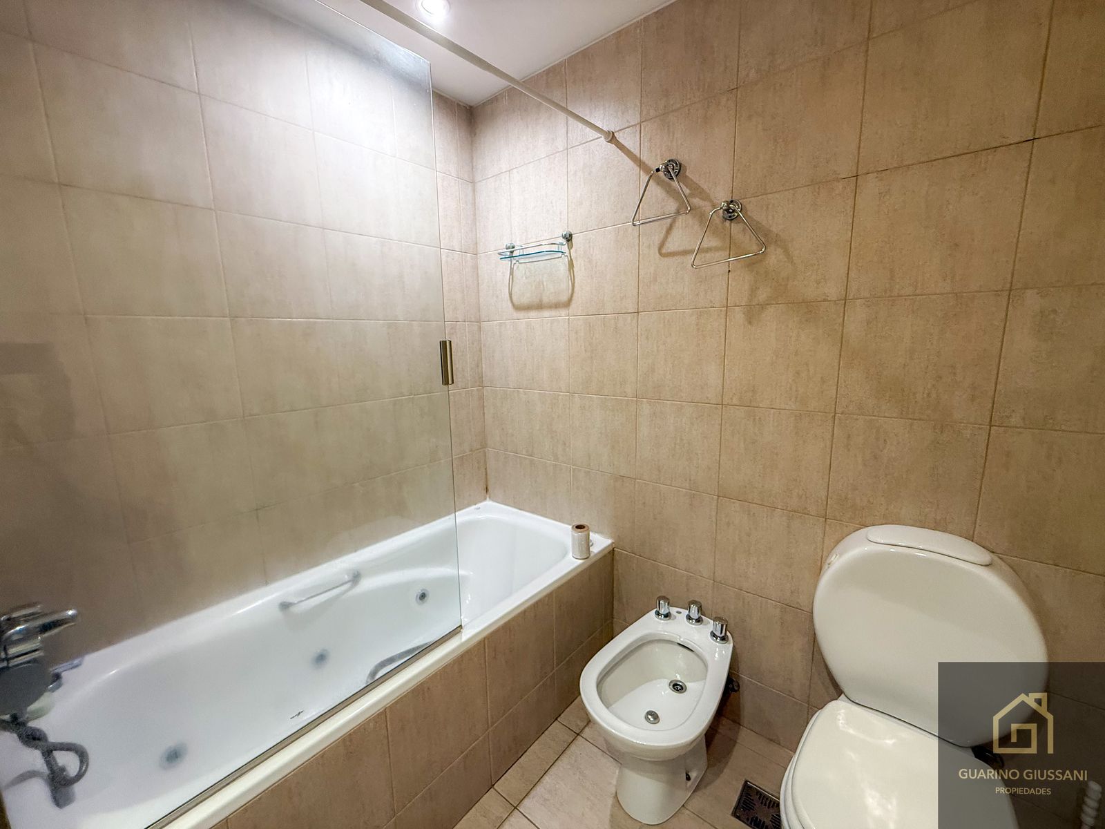 3 AMBIENTES EN TORRE QUARTIER ORO CON COCHERA y BAULERA, MUY LUMIMOSO, VISTA AL RIO - 26