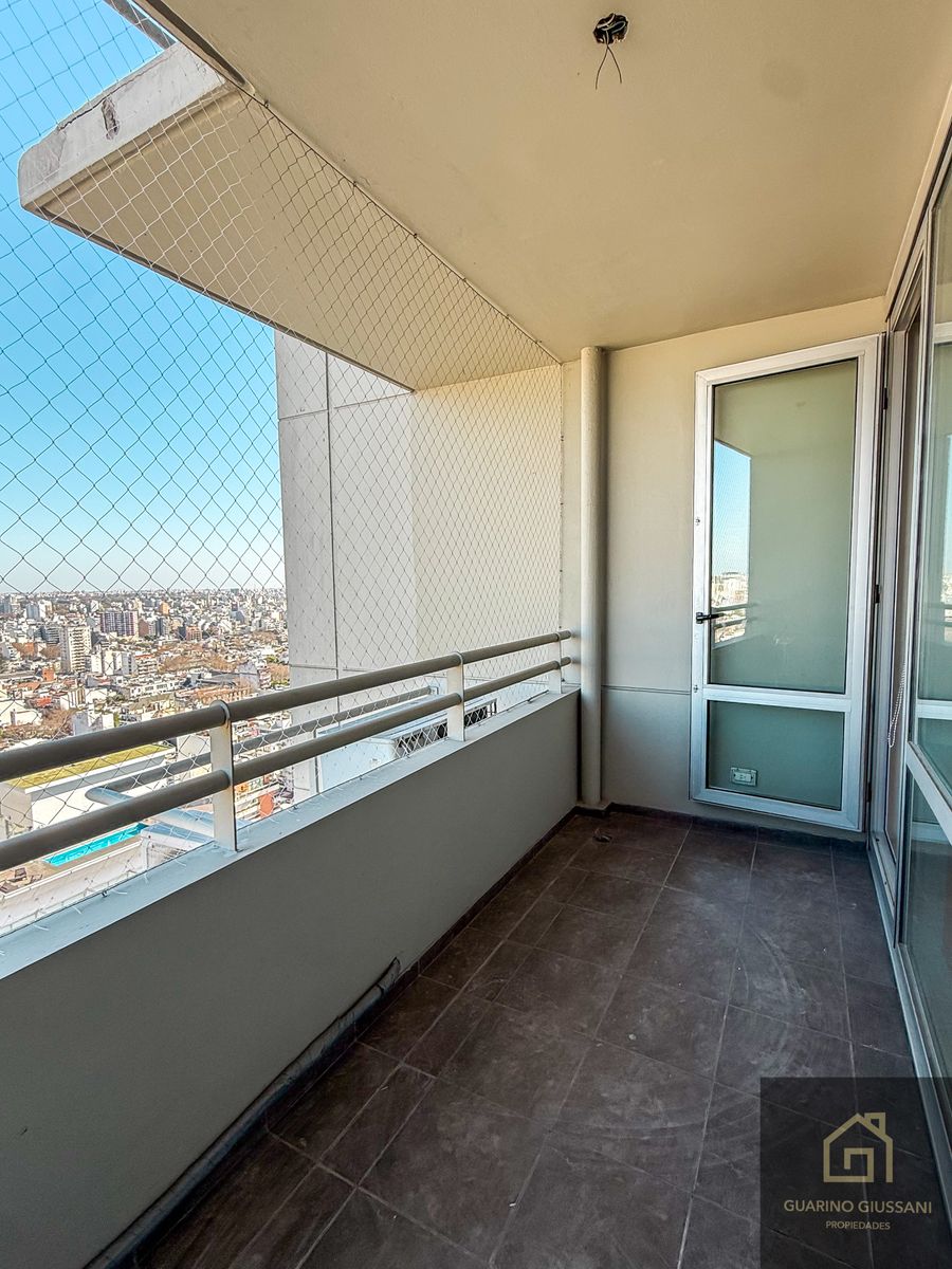 BAJO VALOR 3 AMB EN ALQUILER EN TORRES MIRABILIA PISO ALTO CON COCHERA VISTA ABIERTA A LA CIUDAD - 11