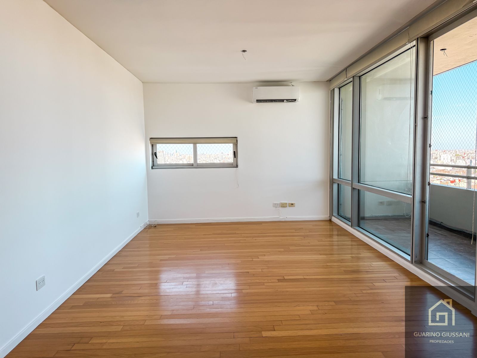 BAJO VALOR 3 AMB EN ALQUILER EN TORRES MIRABILIA PISO ALTO CON COCHERA VISTA ABIERTA A LA CIUDAD - 18