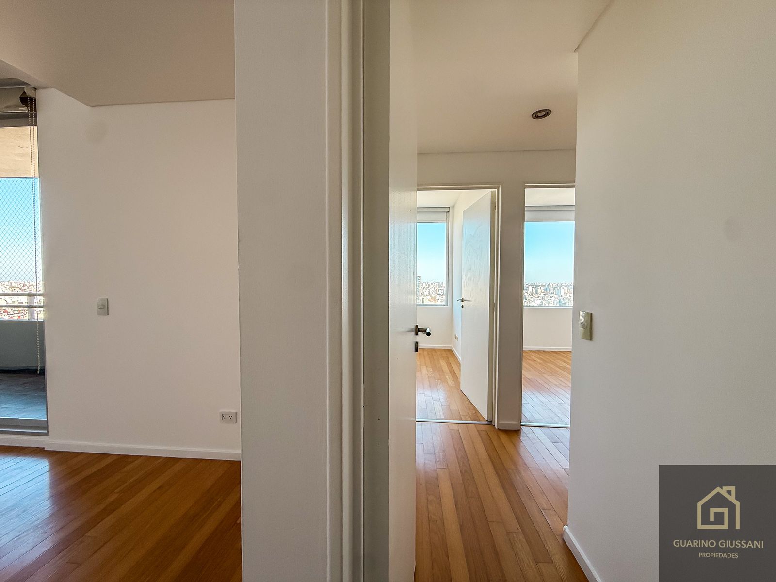 BAJO VALOR 3 AMB EN ALQUILER EN TORRES MIRABILIA PISO ALTO CON COCHERA VISTA ABIERTA A LA CIUDAD - 20