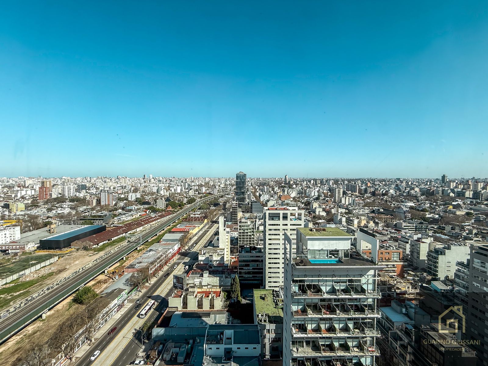 BAJO VALOR 3 AMB EN ALQUILER EN TORRES MIRABILIA PISO ALTO CON COCHERA VISTA ABIERTA A LA CIUDAD - 23