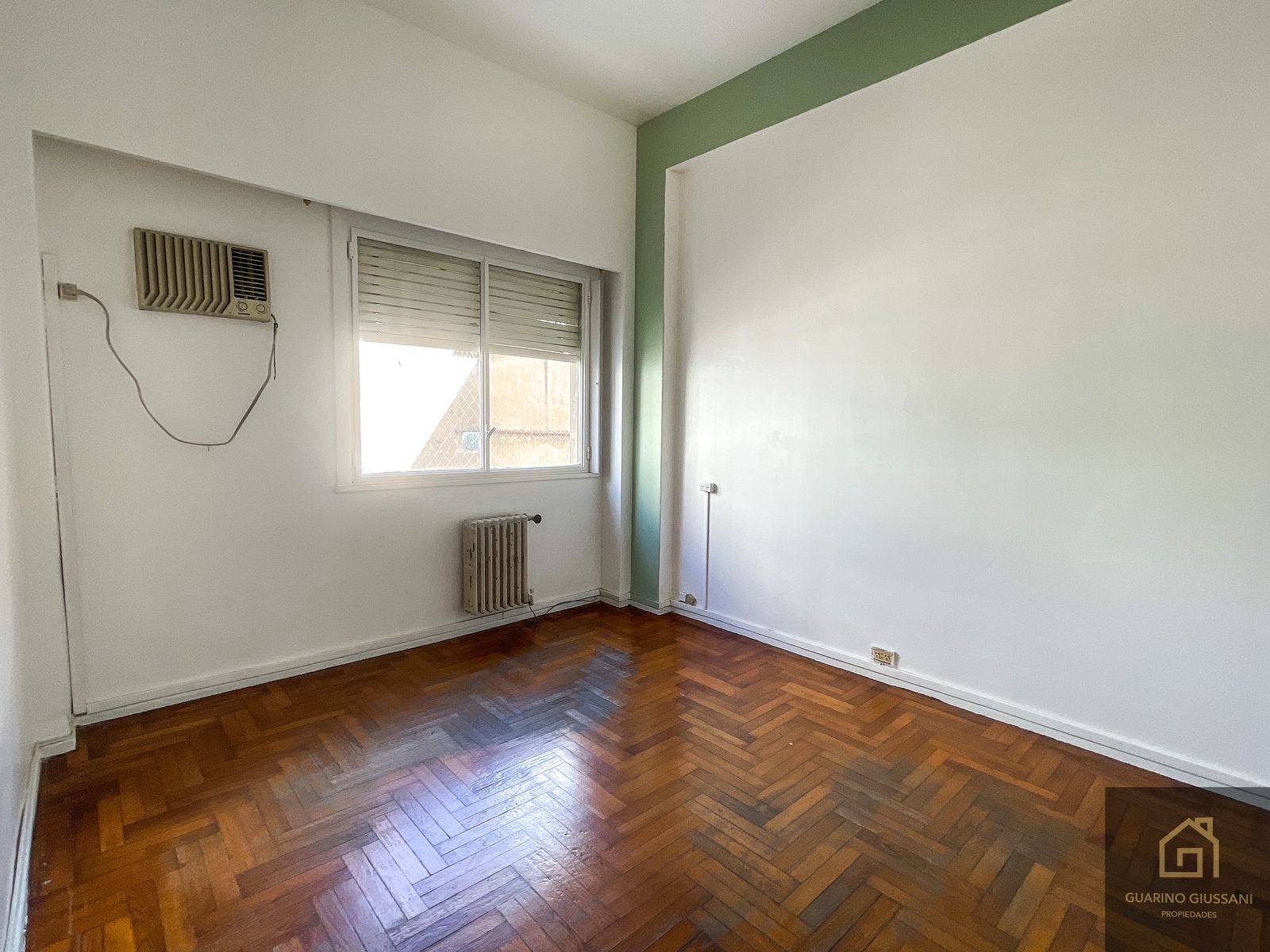 Muy lindo departamento de 4 ambientes super espacioso y luminoso en el barrio de San Telmo - 11