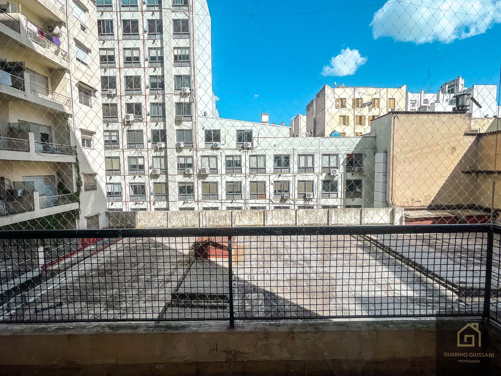 Muy lindo departamento de 4 ambientes super espacioso y luminoso en el barrio de San Telmo - 13
