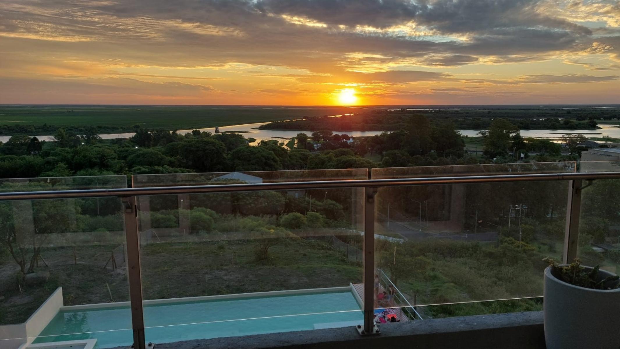 Tango Victoria Depto de 1 dormitorio y dos baños con vista al río, totalmente equipado Zona Costanera/Casino Victoria - Victoria, Entre Ríos Vistas al Río Paraná. - 25