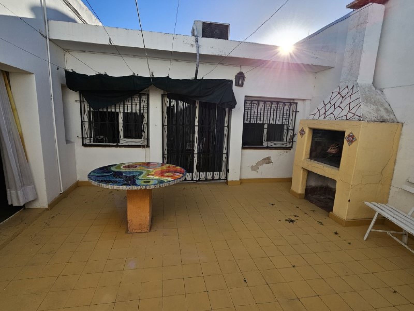 Casa en pleno centro 3 dormitorios, patio con parrillero. - 15